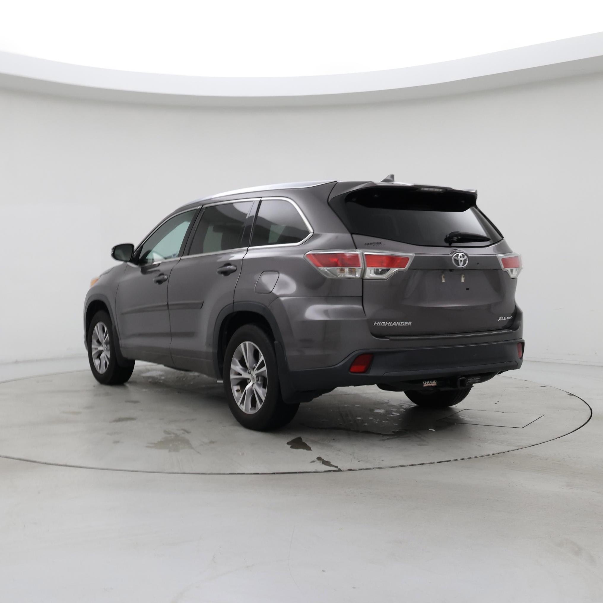 Thumbnail: 2015 Toyota Highlander - 2