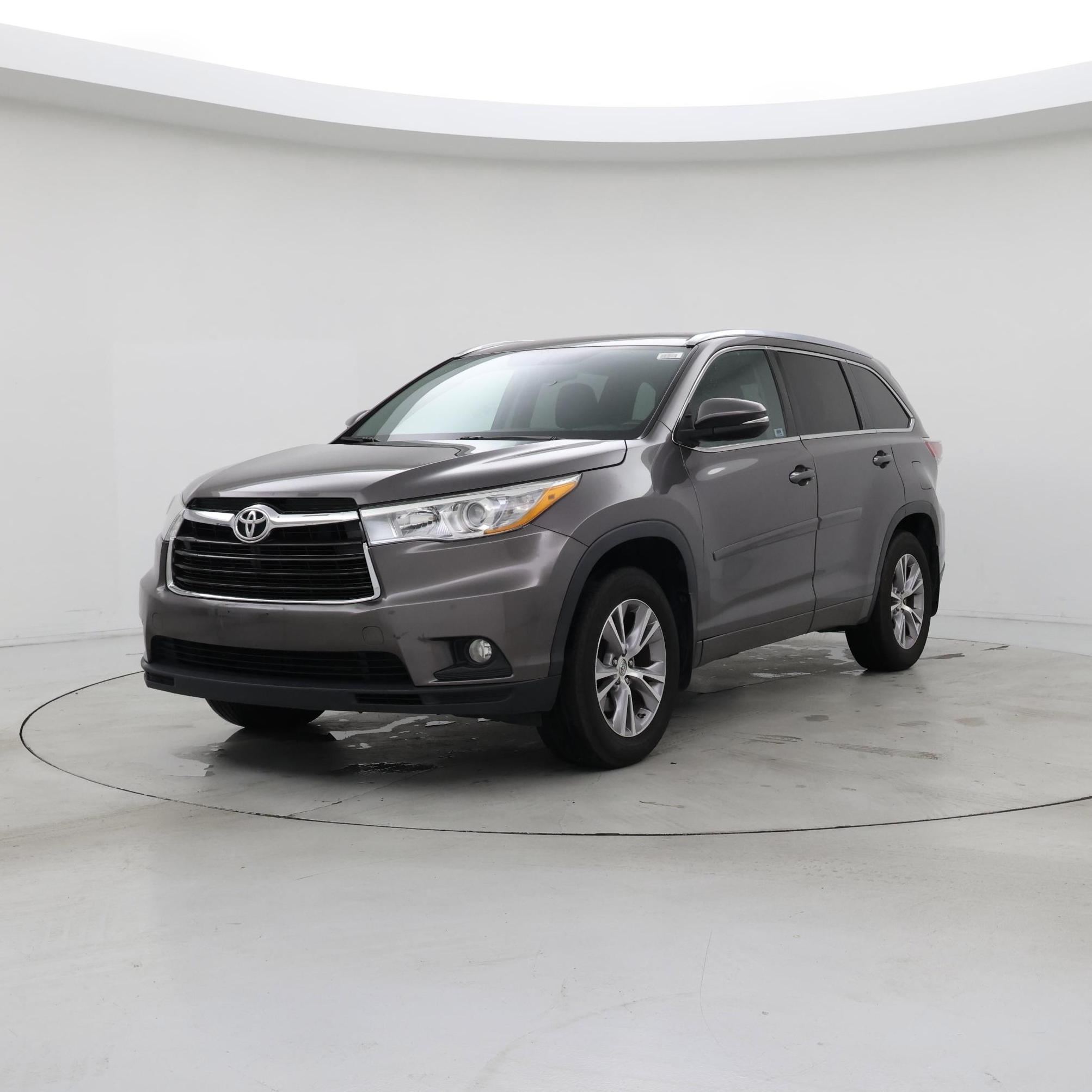 Thumbnail: 2015 Toyota Highlander - 4