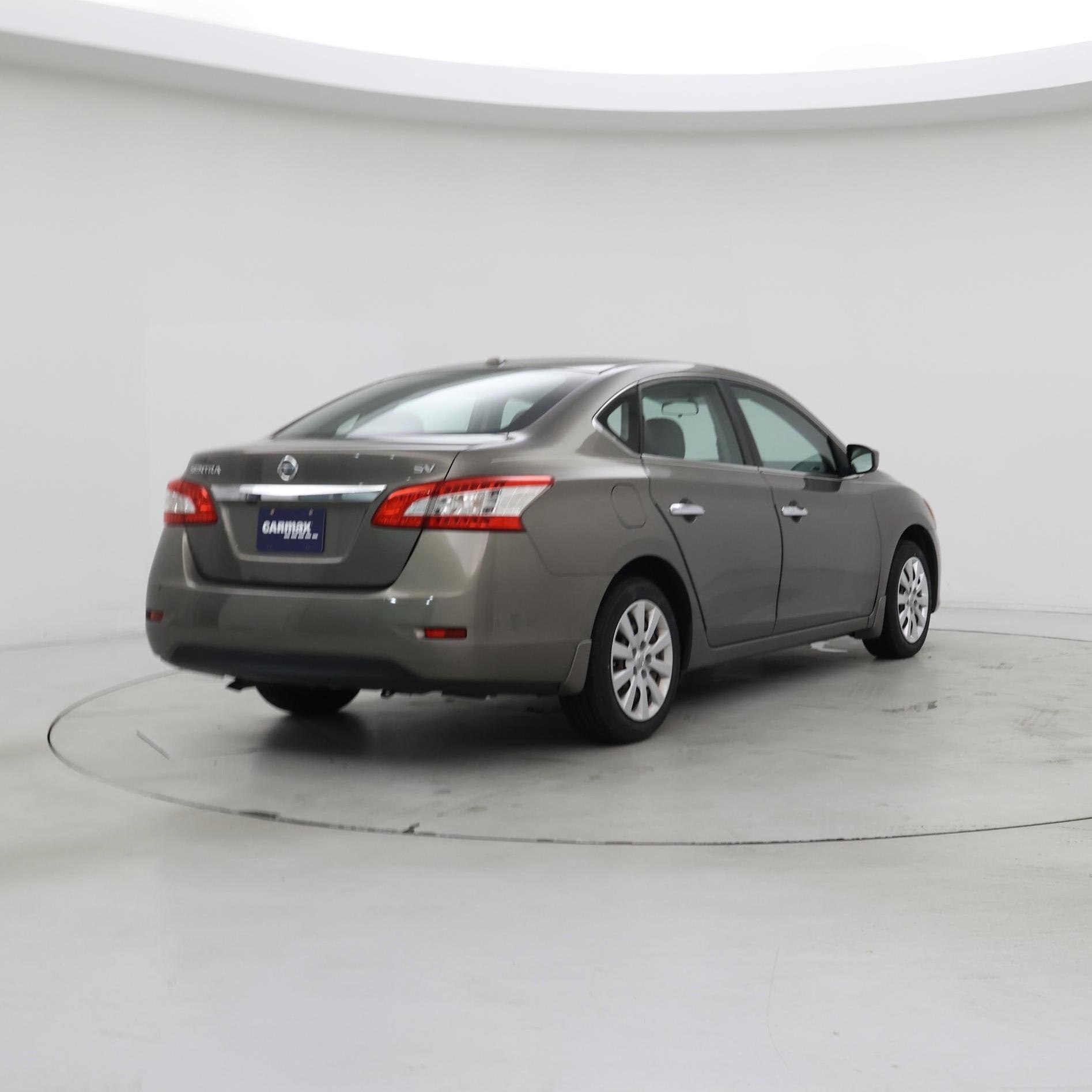 Thumbnail: 2015 Nissan Sentra - 8