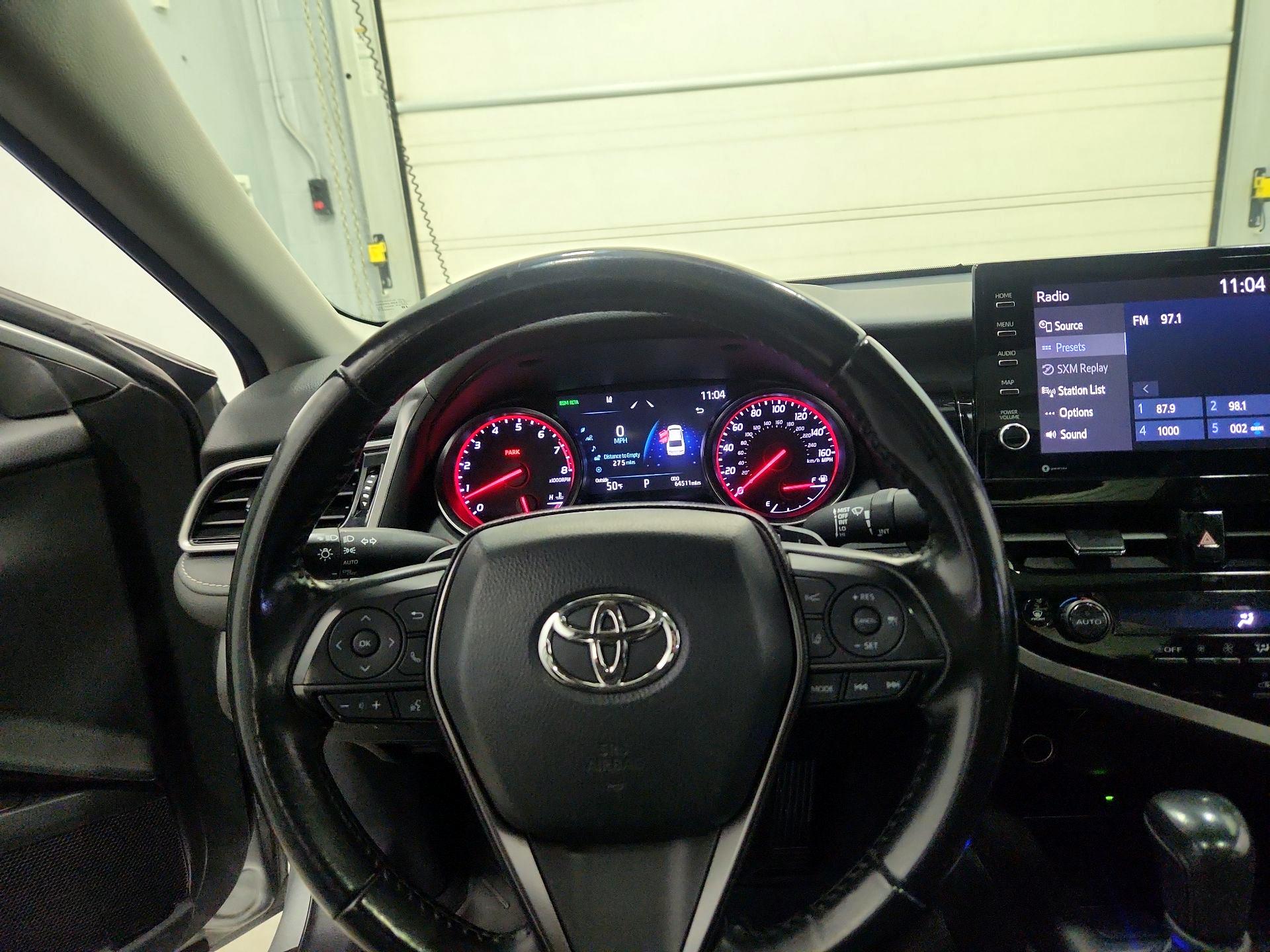 Thumbnail: 2022 Toyota Camry - 10