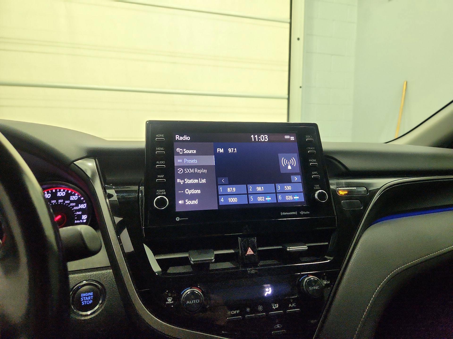 Thumbnail: 2022 Toyota Camry - 15