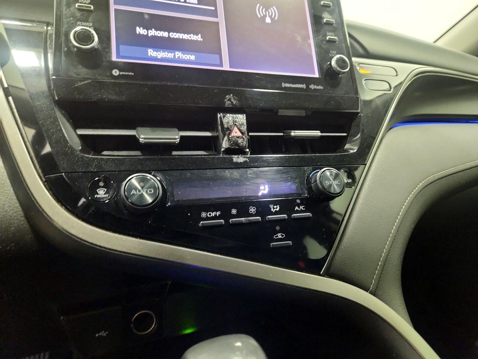 Thumbnail: 2022 Toyota Camry - 16