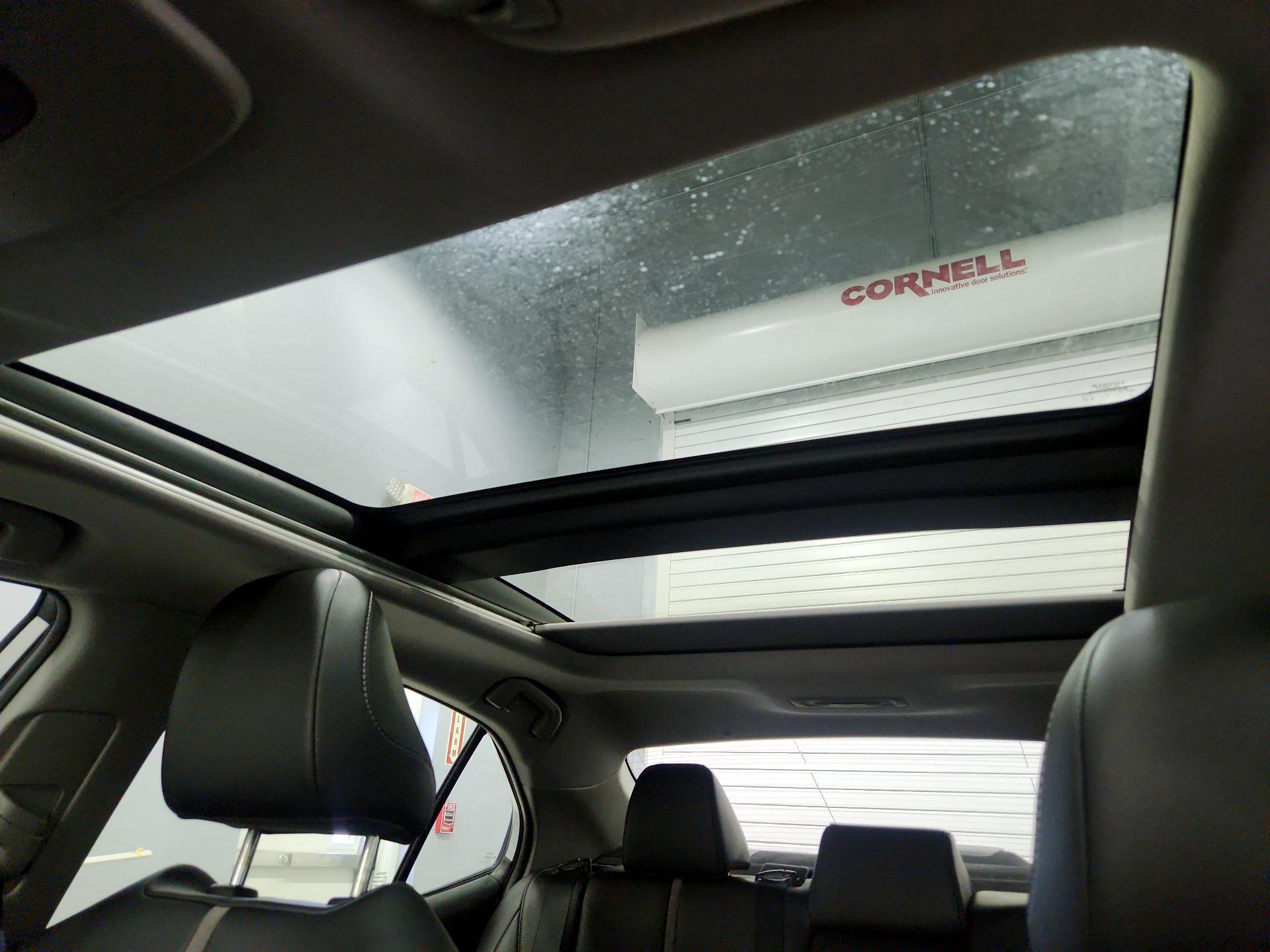 Thumbnail: 2022 Toyota Camry - 19