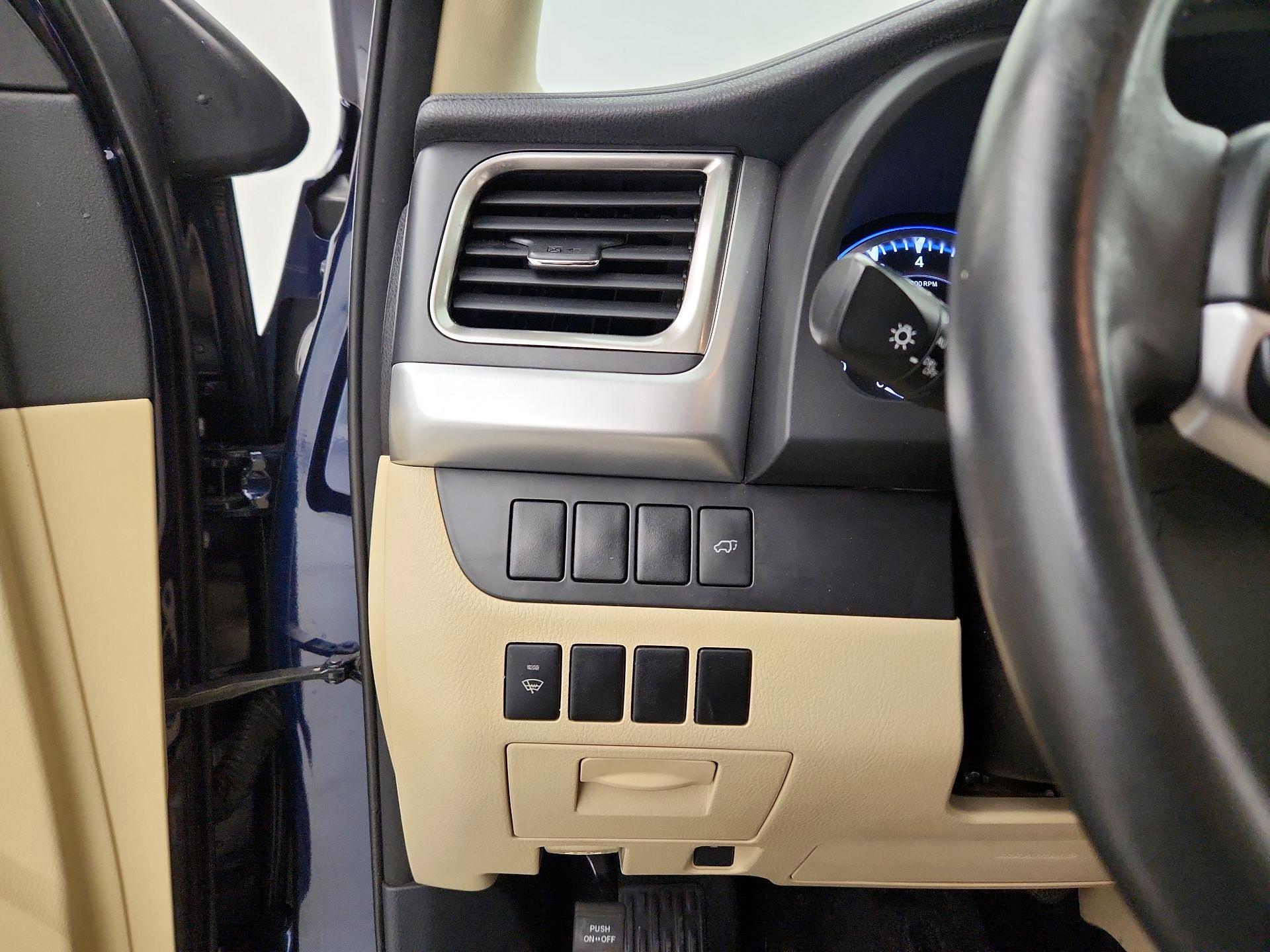 Thumbnail: 2015 Toyota Highlander - 13