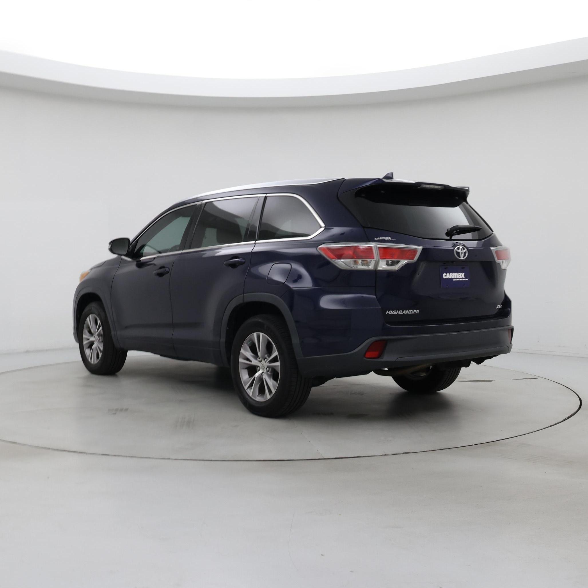 Thumbnail: 2015 Toyota Highlander - 2
