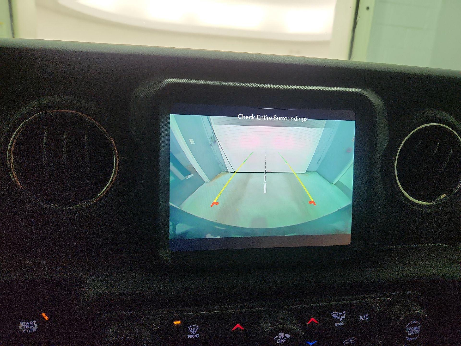 Thumbnail: 2021 Jeep Wrangler - 14