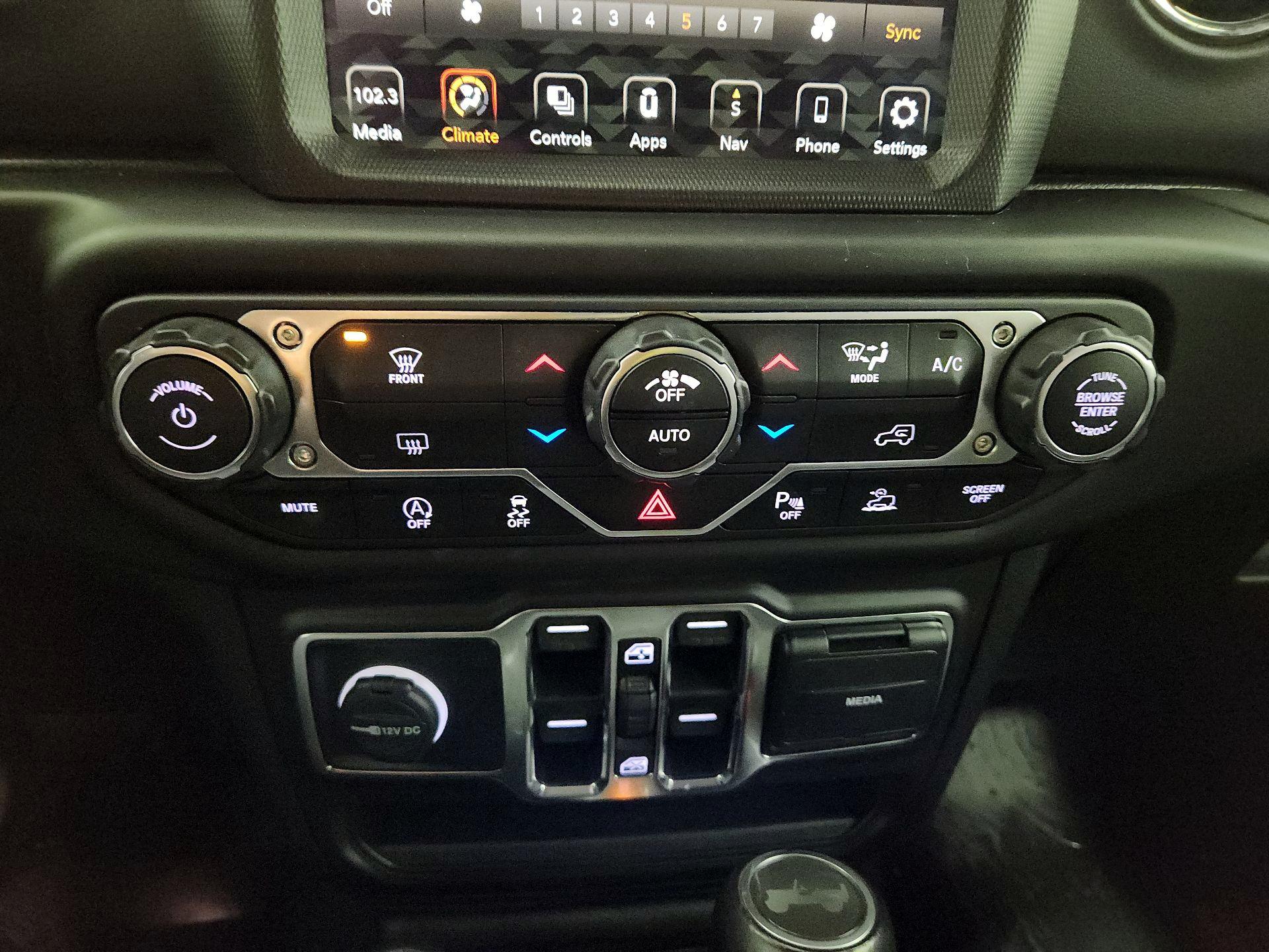 Thumbnail: 2021 Jeep Wrangler - 16