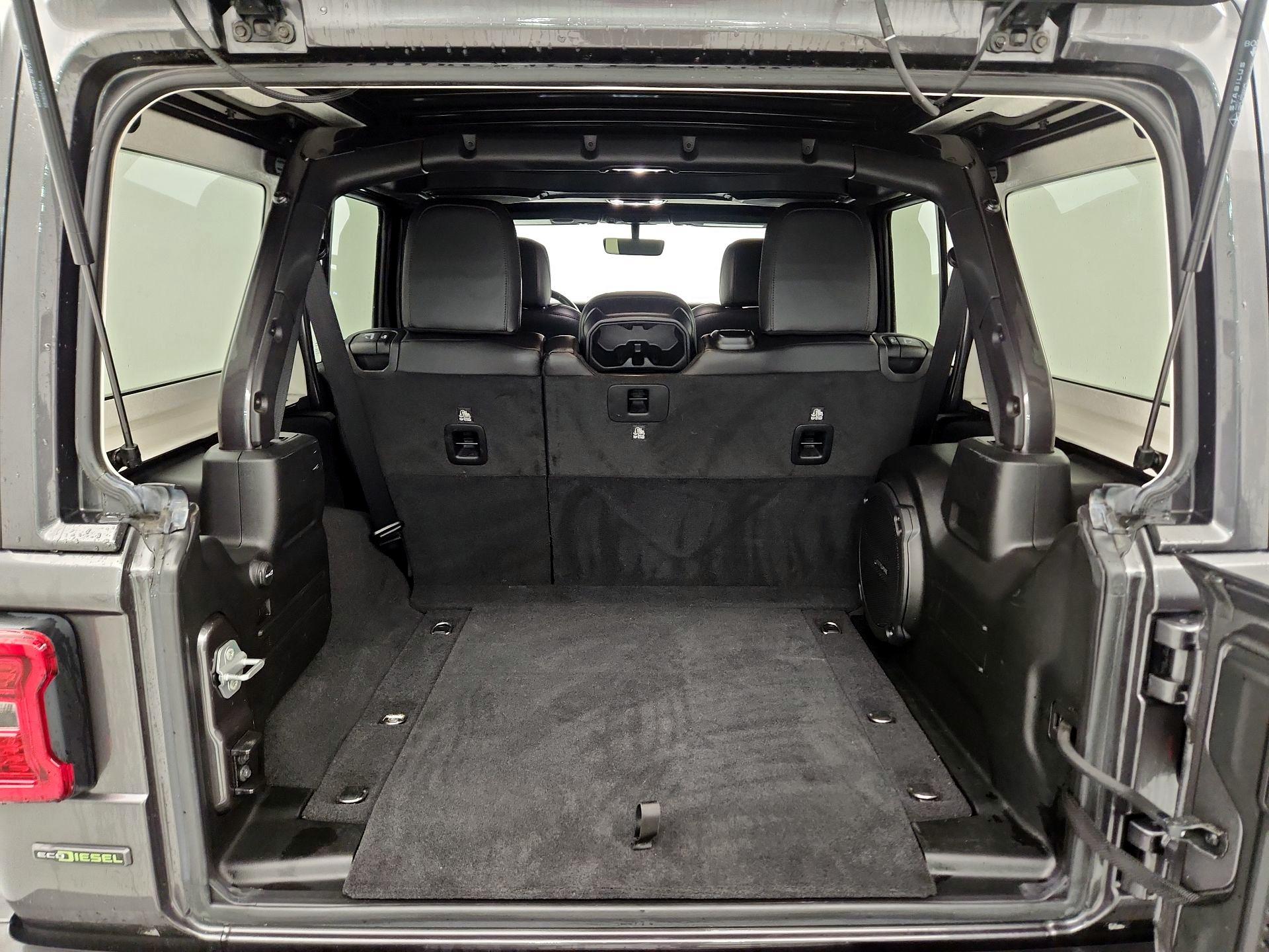 Thumbnail: 2021 Jeep Wrangler - 20