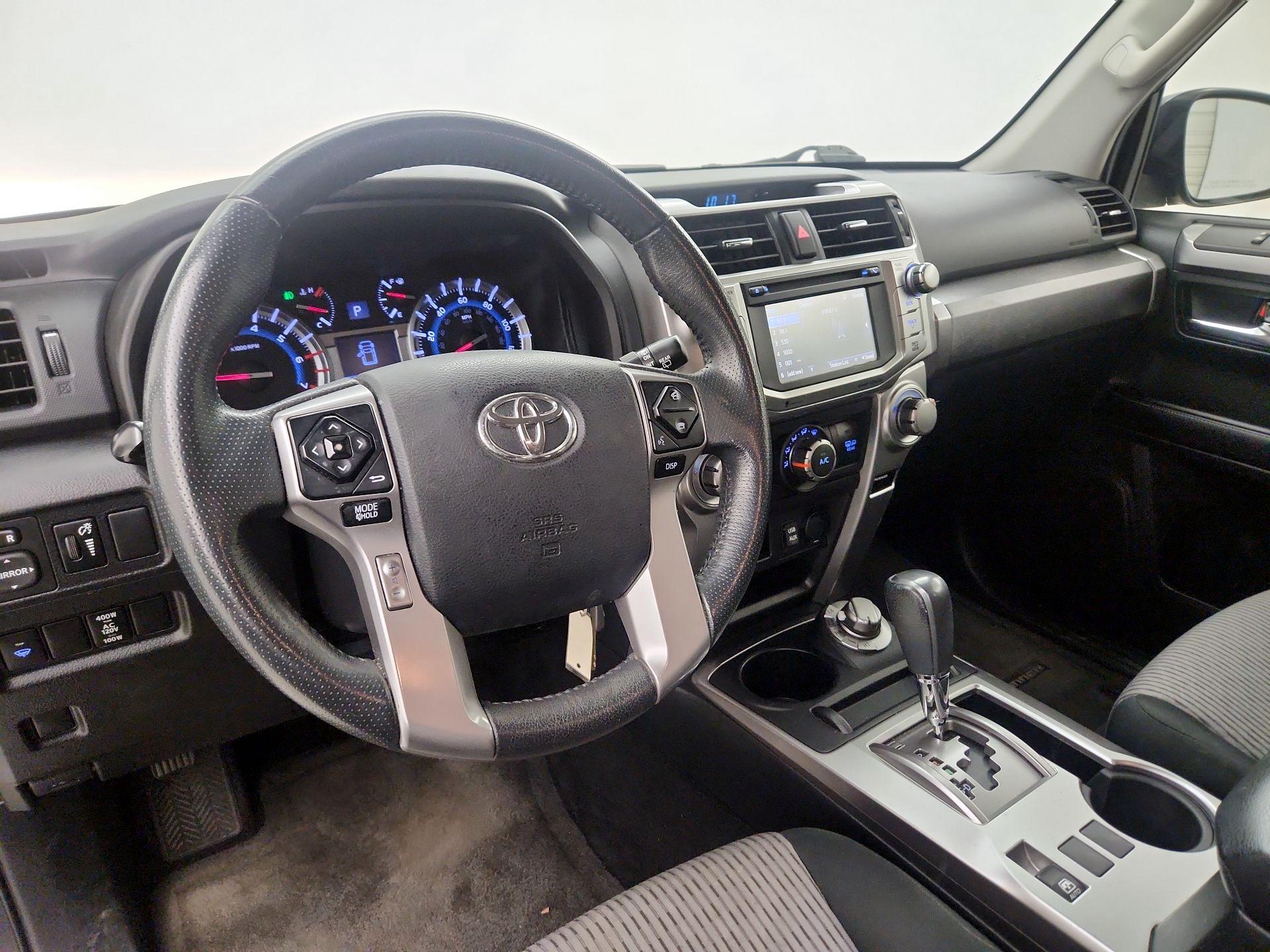 Thumbnail: 2017 Toyota 4Runner - 9