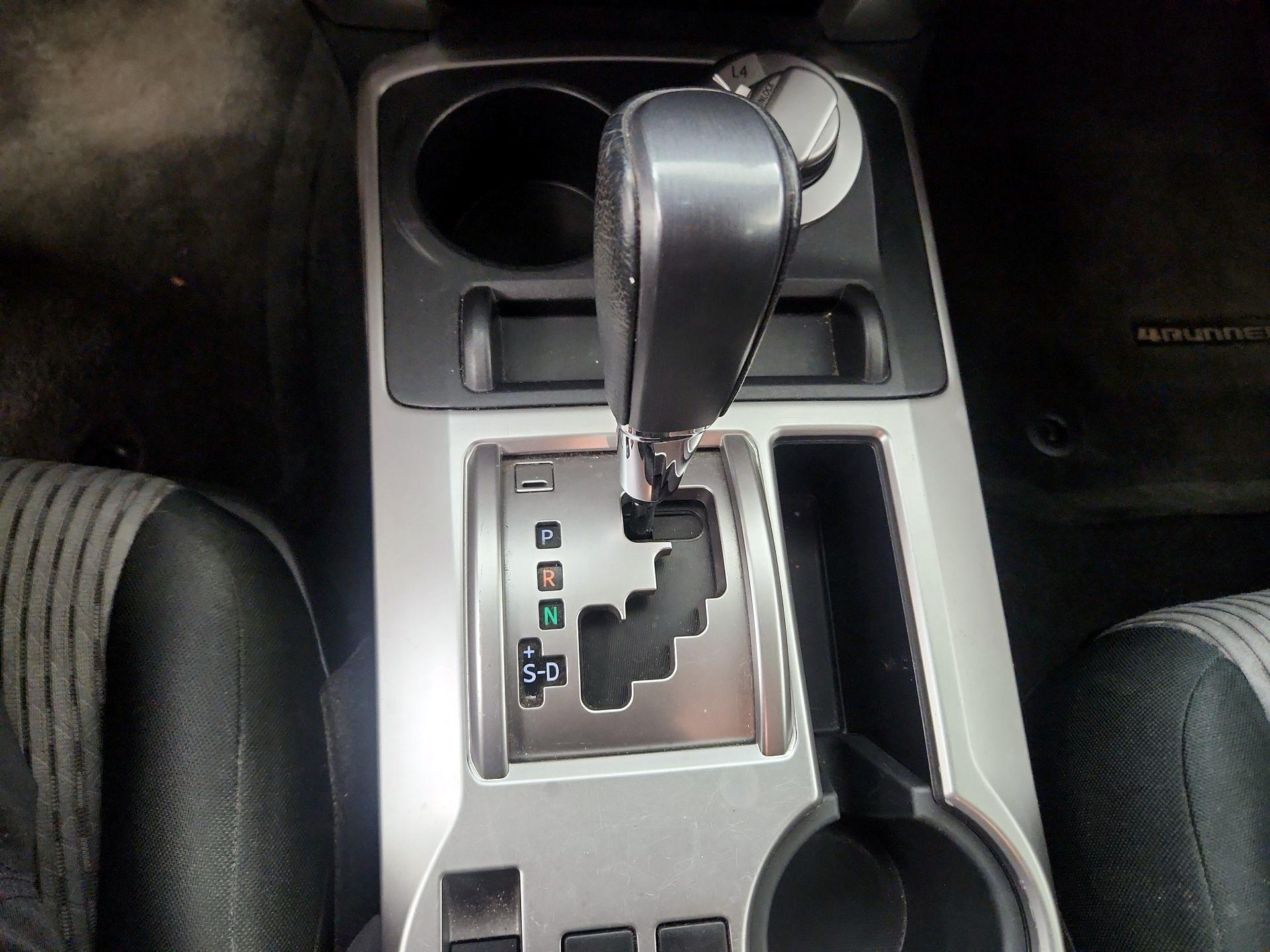 Thumbnail: 2017 Toyota 4Runner - 17