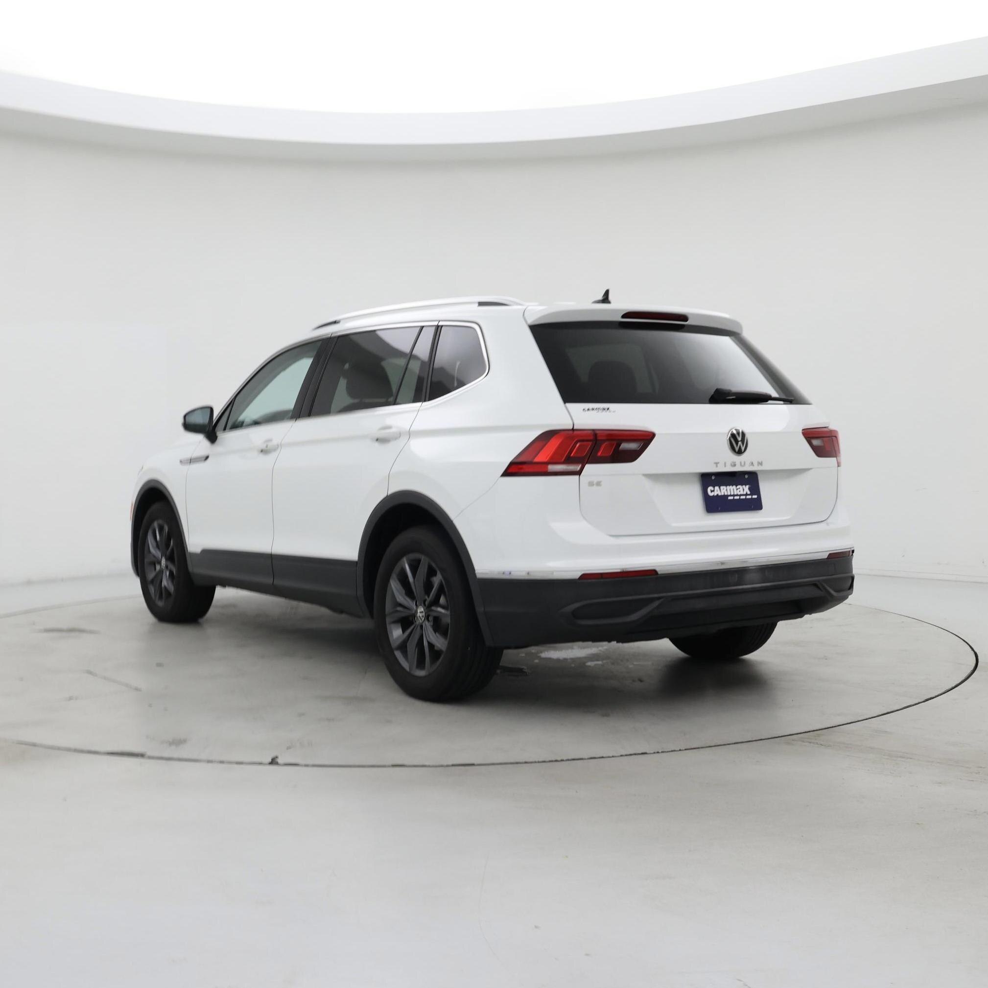 Thumbnail: 2022 Volkswagen Tiguan - 2