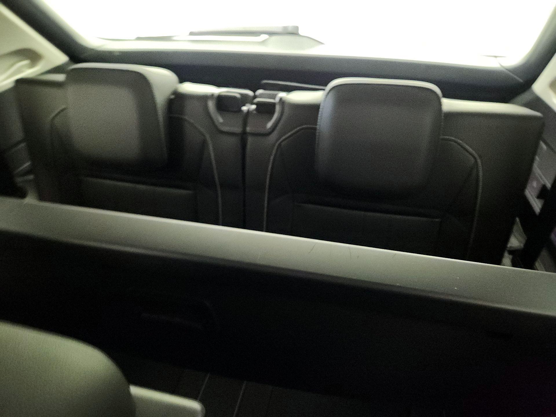 Thumbnail: 2022 Volkswagen Tiguan - 20