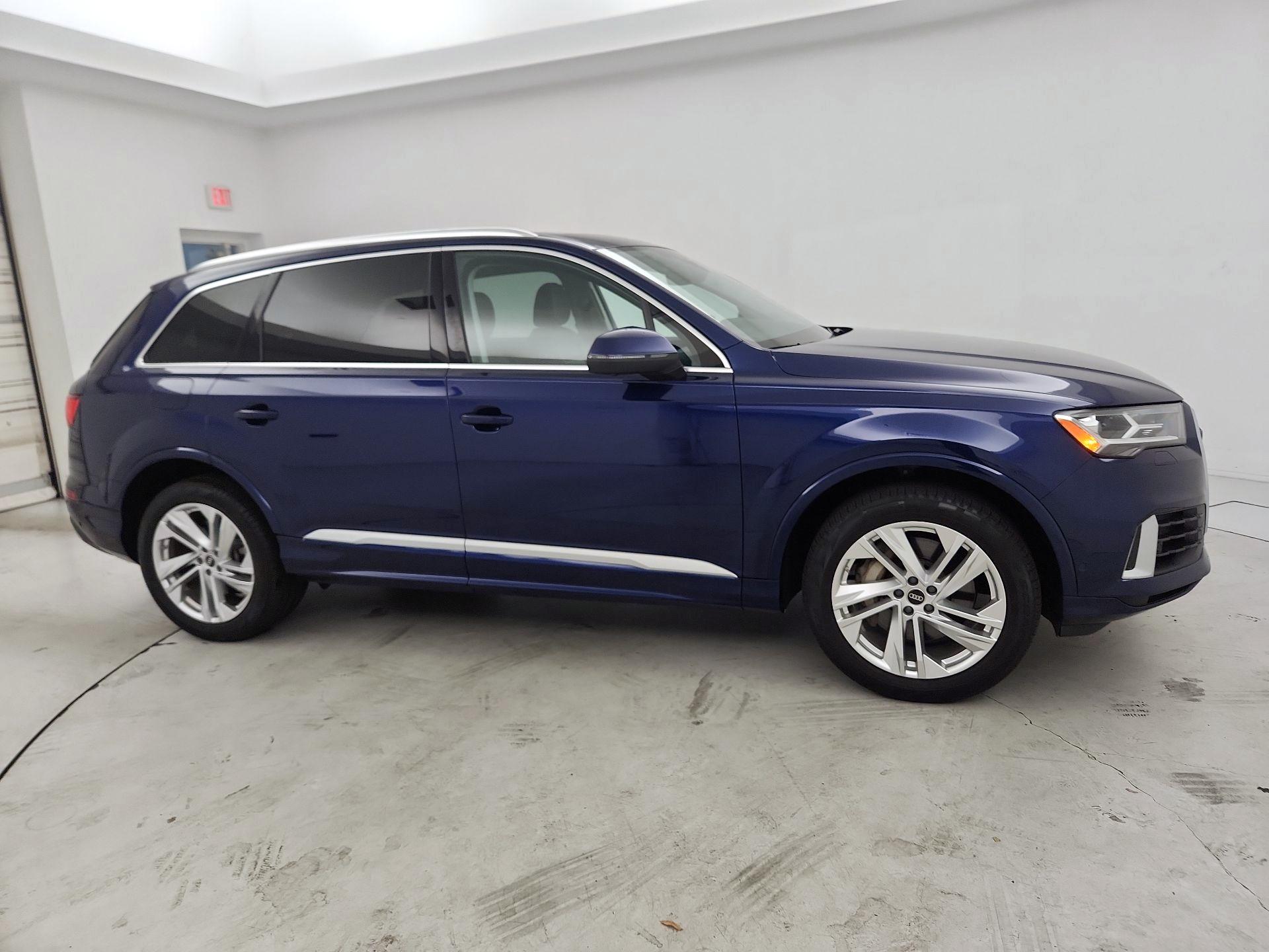 Thumbnail: 2022 Audi Q7 - 4