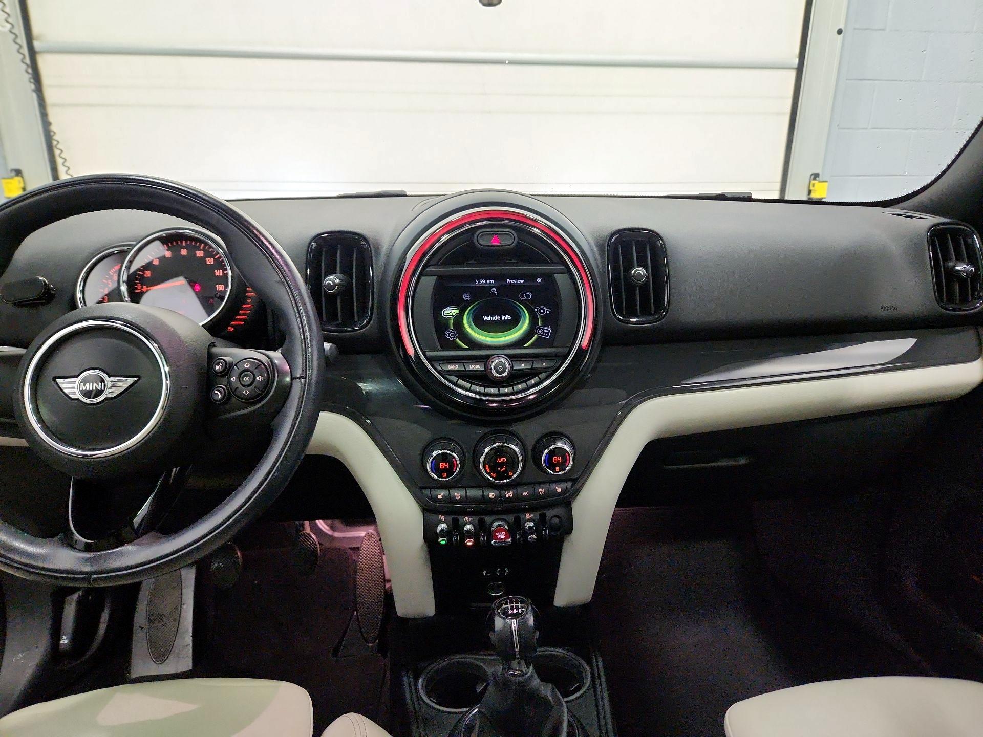 Thumbnail: 2017 MINI Cooper Countryman - 9