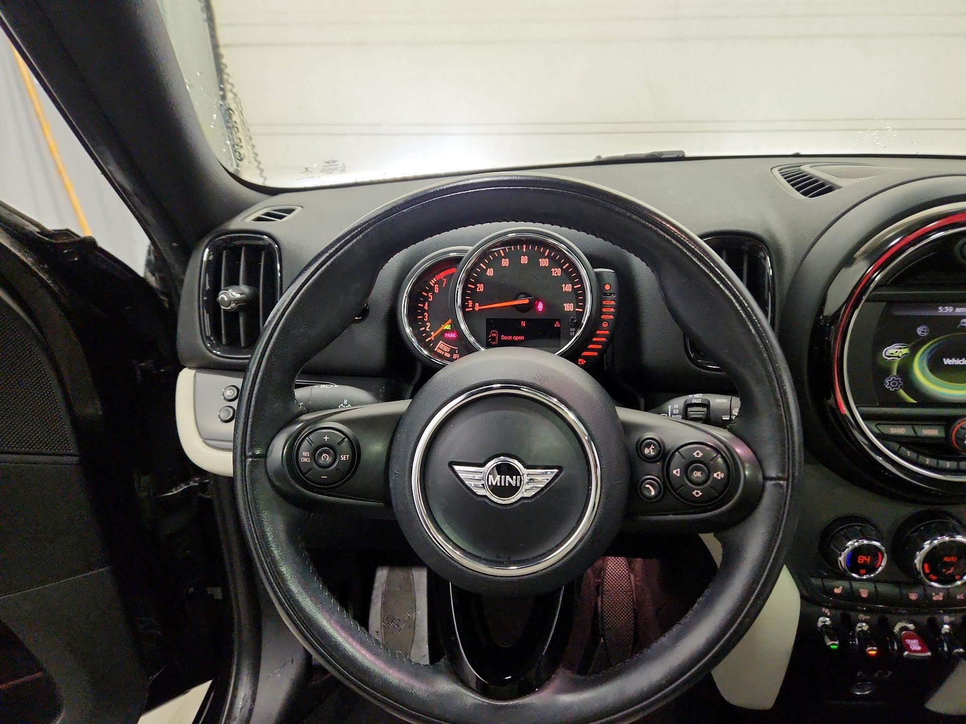 Thumbnail: 2017 MINI Cooper Countryman - 10