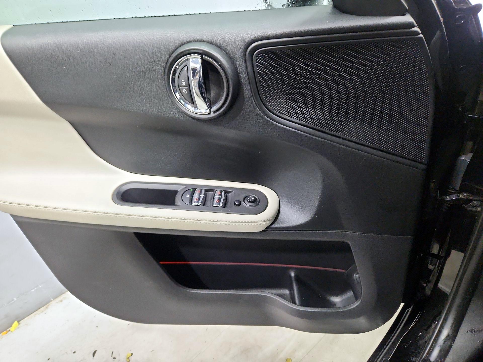 Thumbnail: 2017 MINI Cooper Countryman - 12