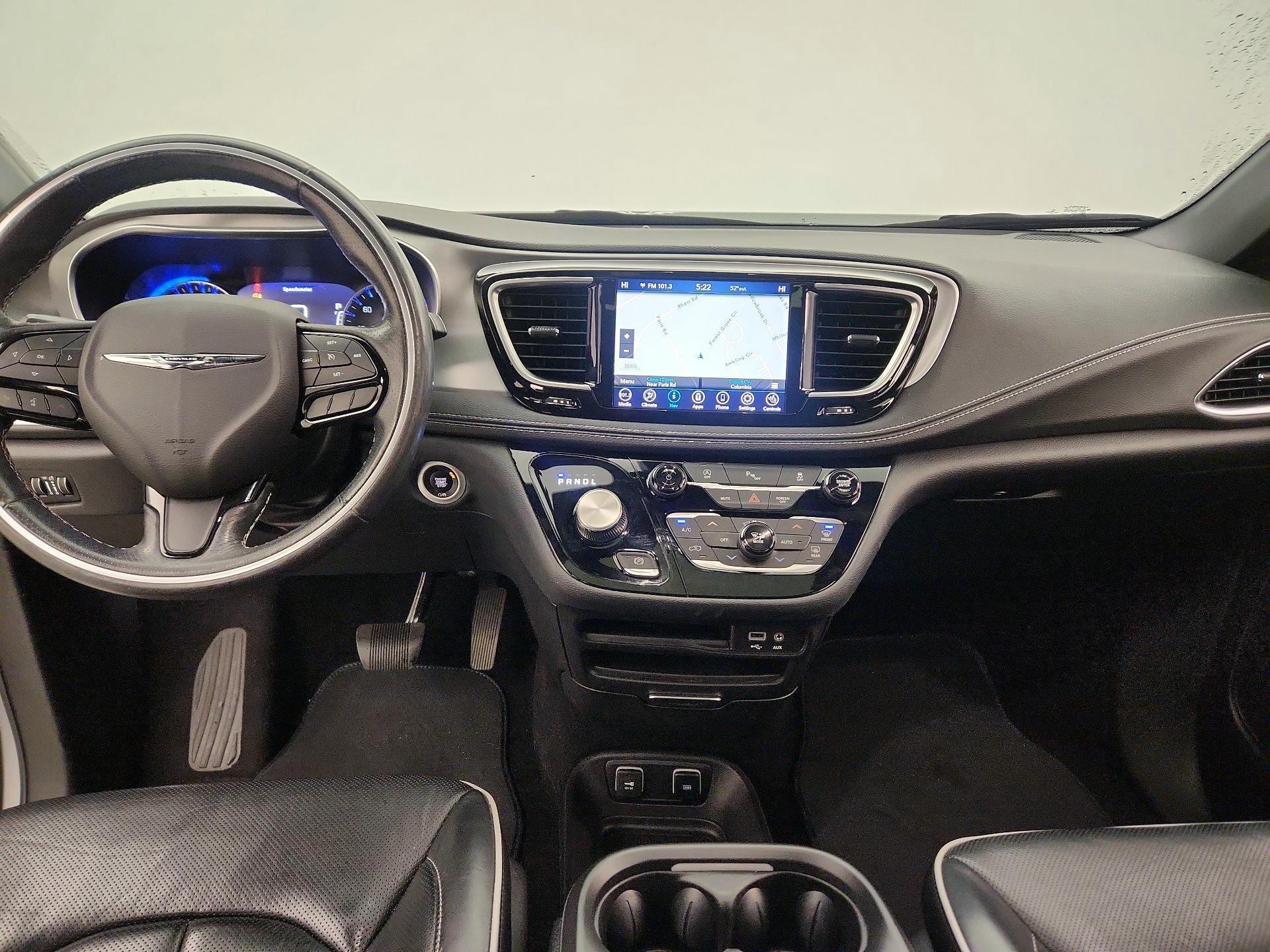 Thumbnail: 2020 Chrysler Pacifica - 9