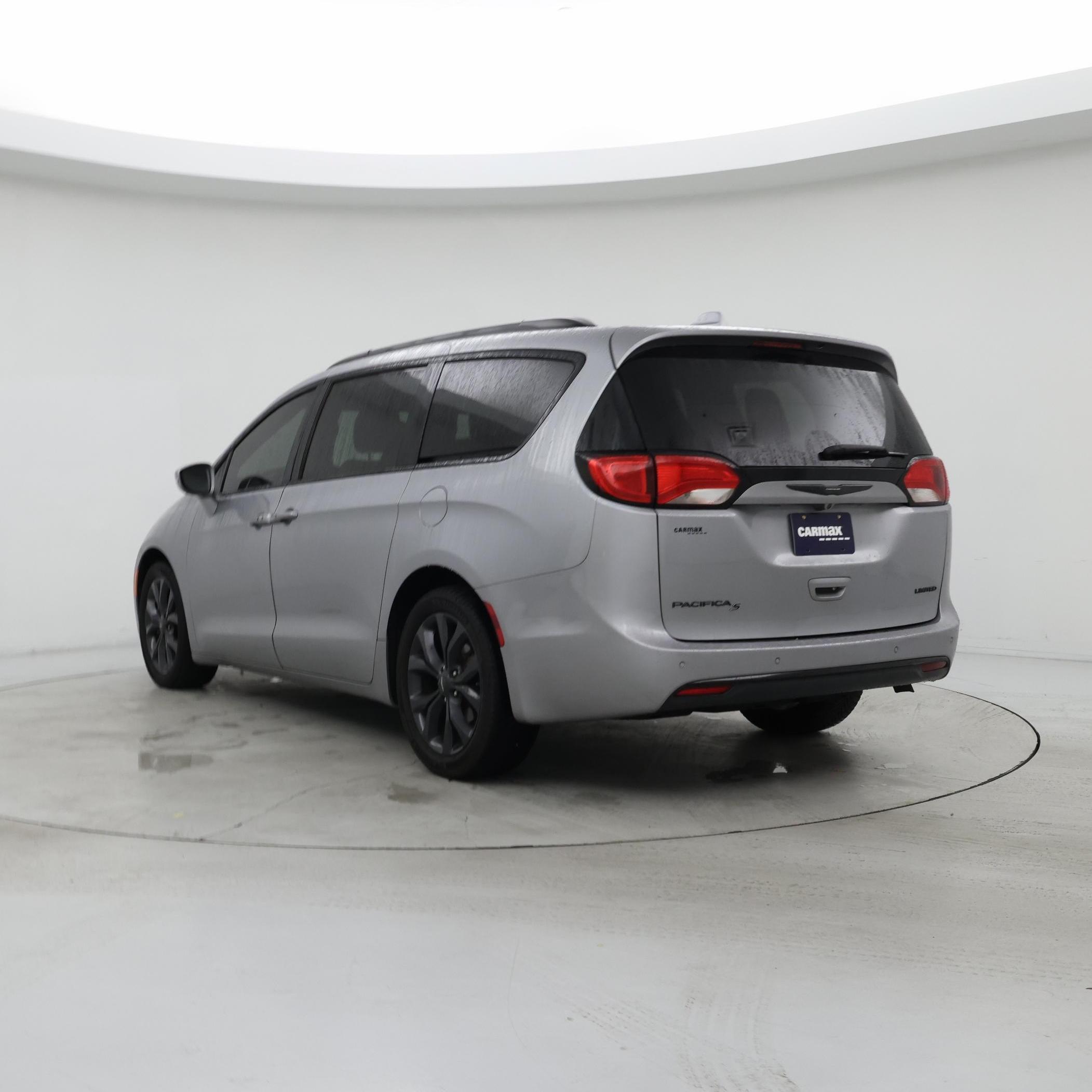 Thumbnail: 2020 Chrysler Pacifica - 2