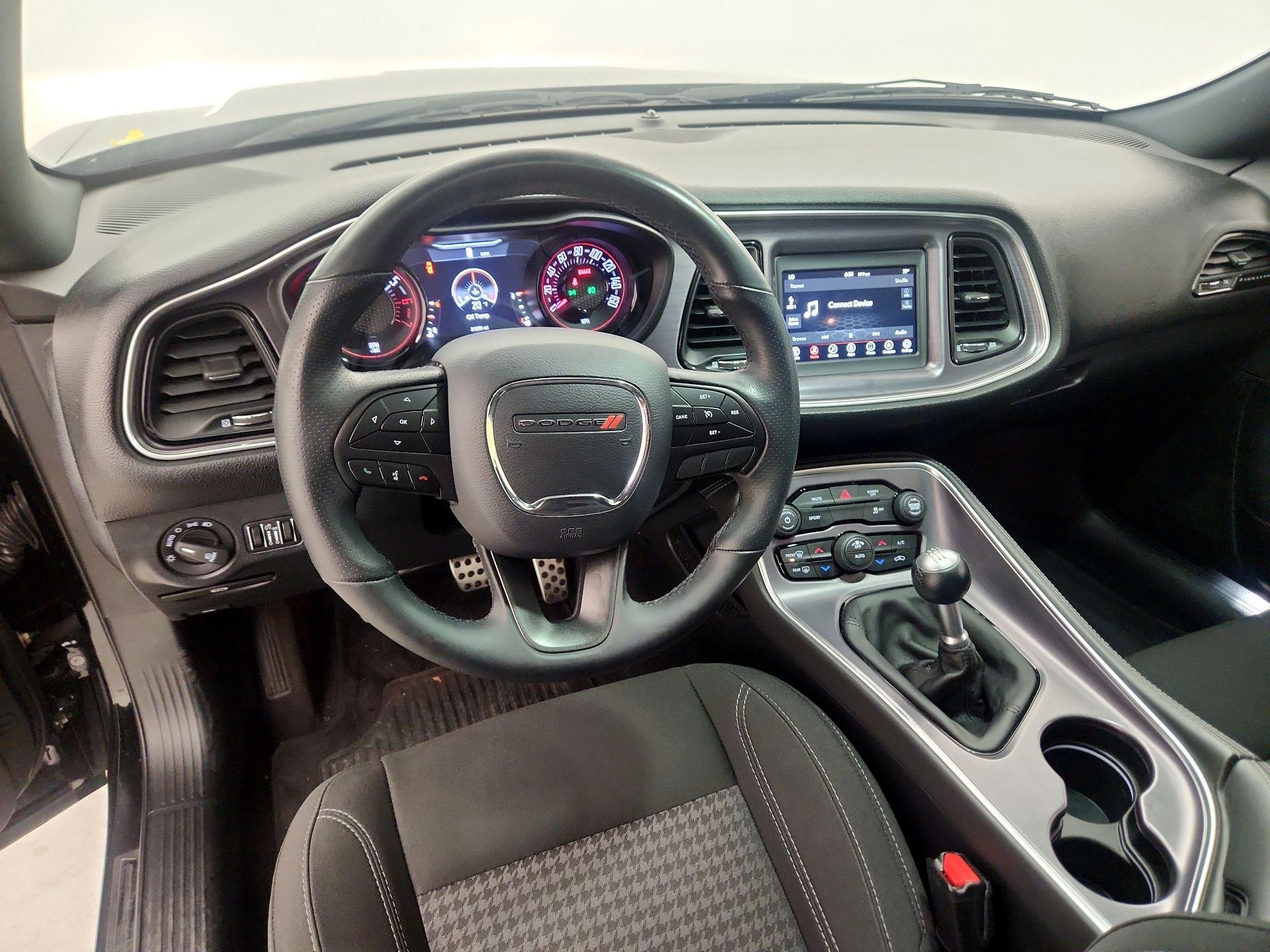 Thumbnail: 2018 Dodge Challenger - 9