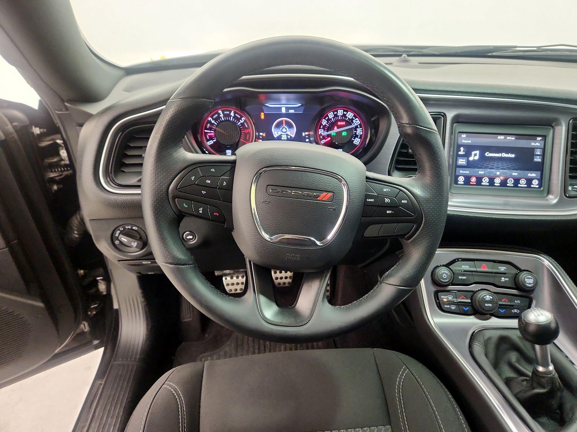 Thumbnail: 2018 Dodge Challenger - 10