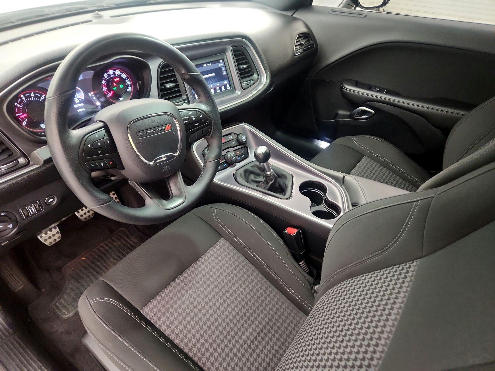 Thumbnail: 2018 Dodge Challenger - 11