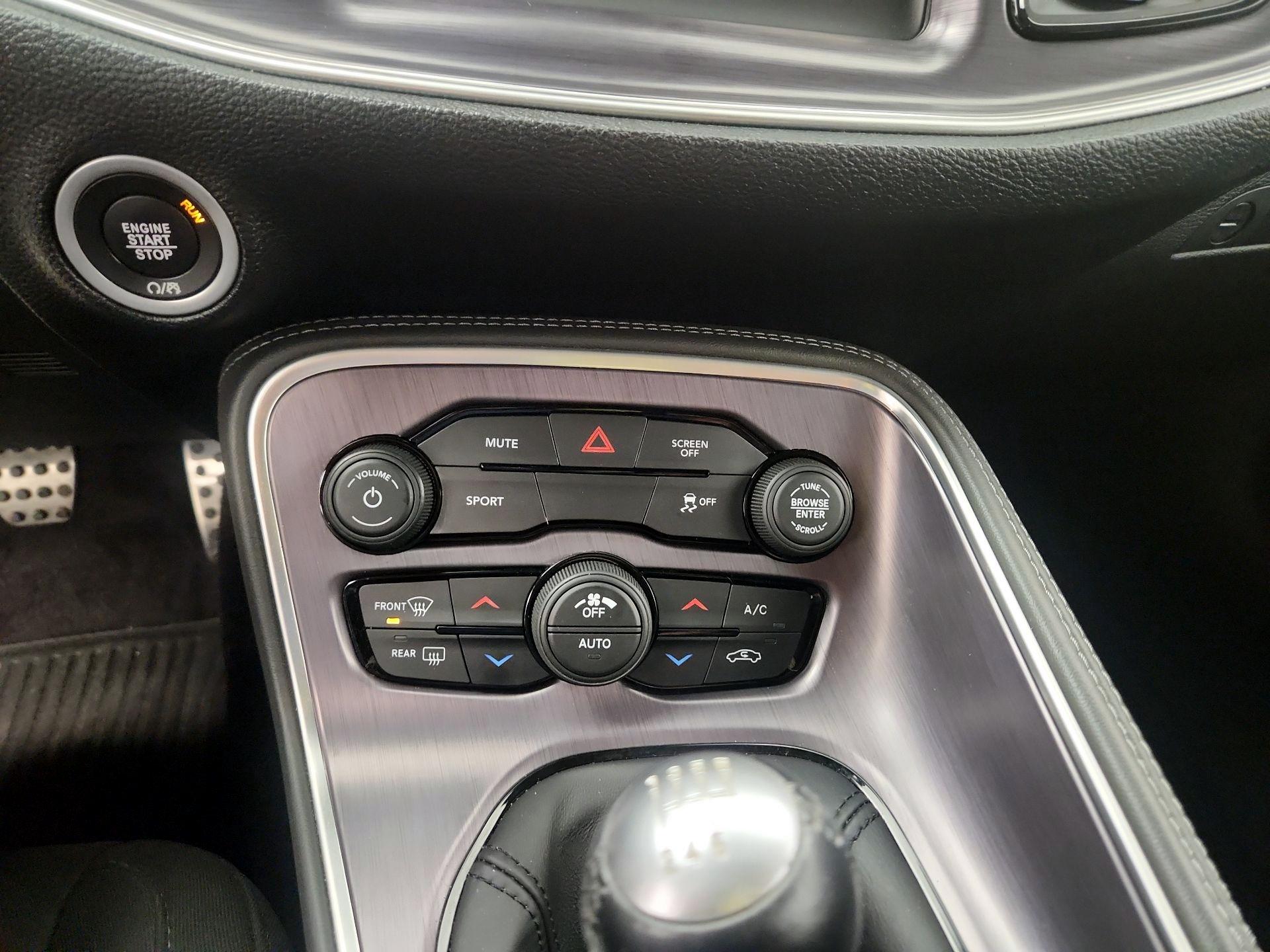 Thumbnail: 2018 Dodge Challenger - 15