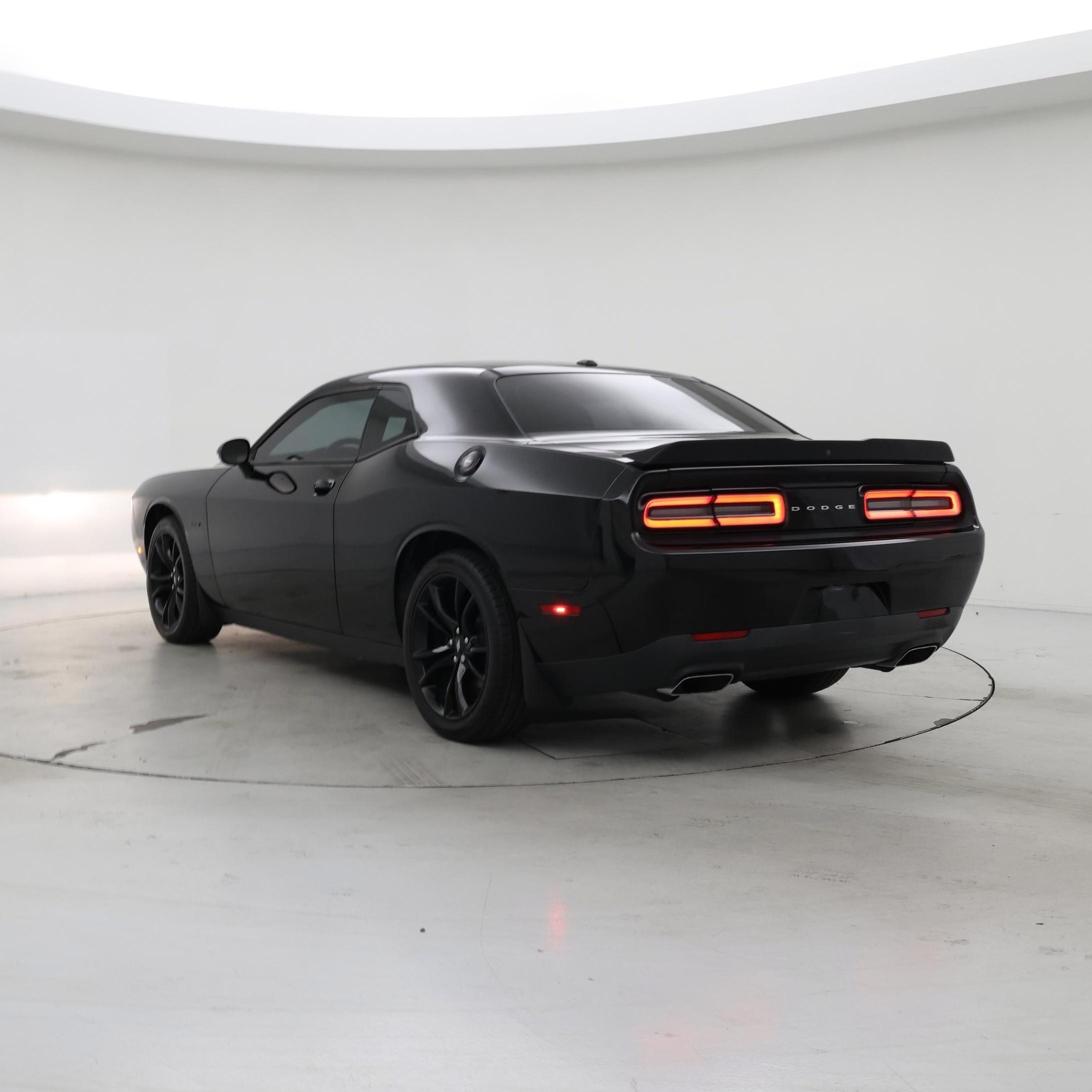 Thumbnail: 2018 Dodge Challenger - 2
