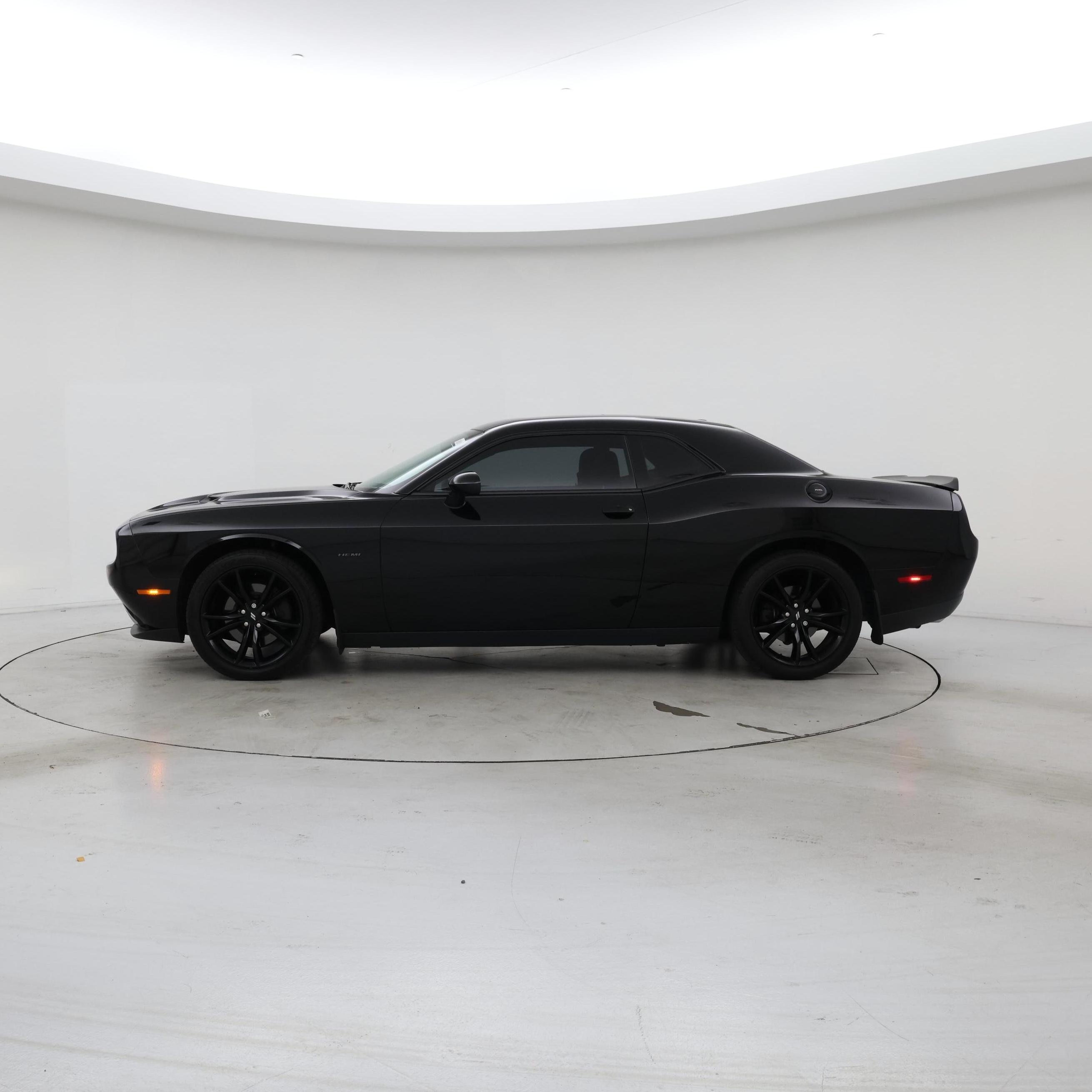 Thumbnail: 2018 Dodge Challenger - 3