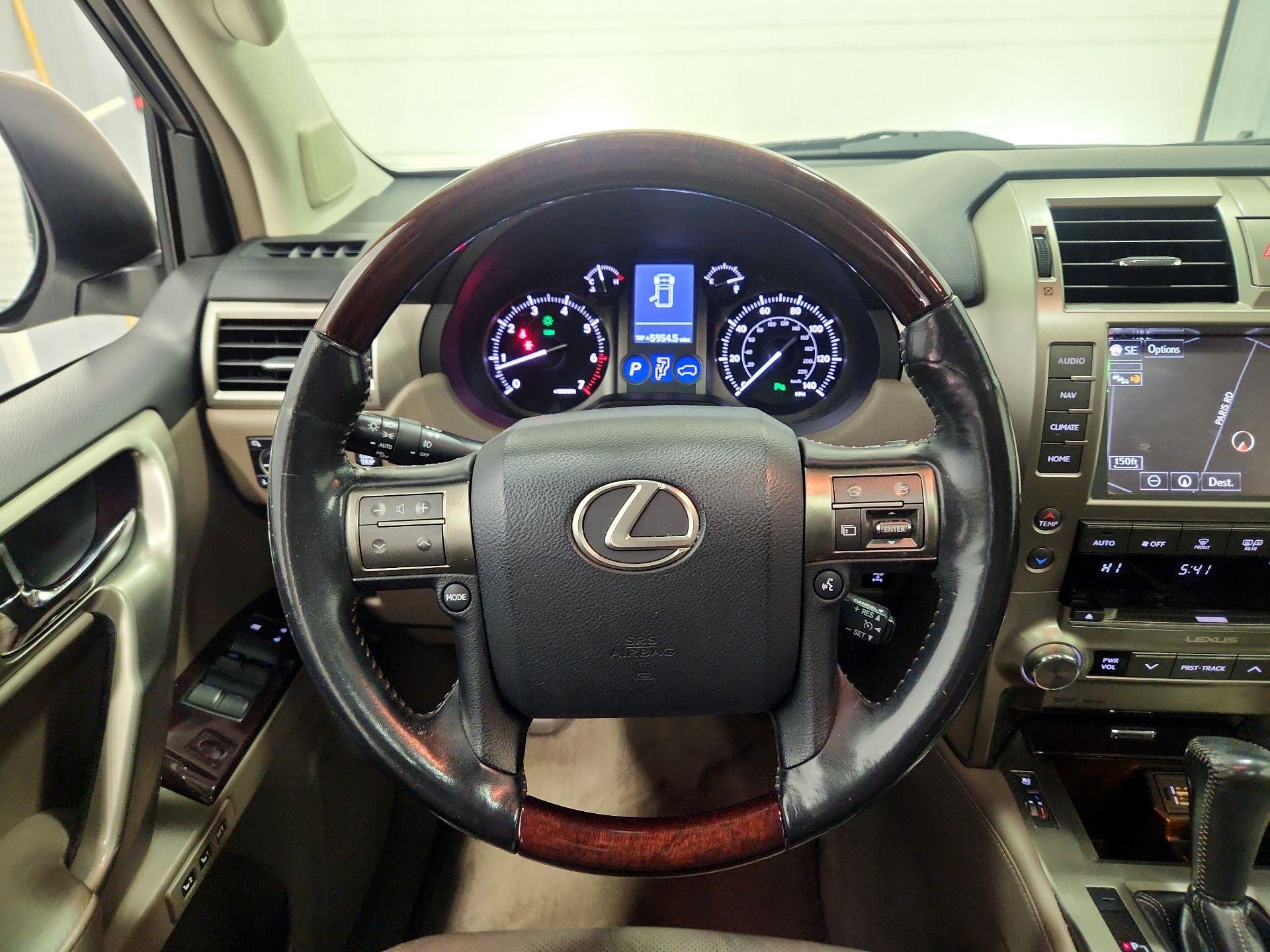 Thumbnail: 2014 Lexus GX - 10