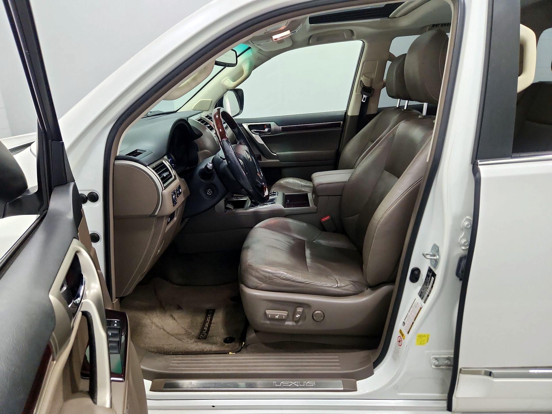 Thumbnail: 2014 Lexus GX - 11