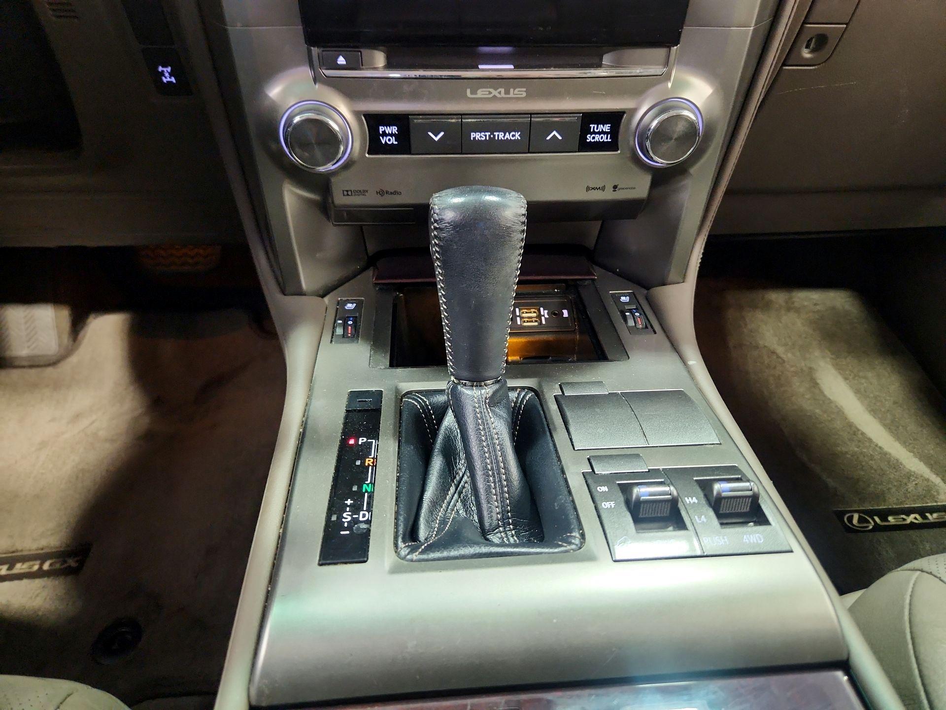 Thumbnail: 2014 Lexus GX - 18