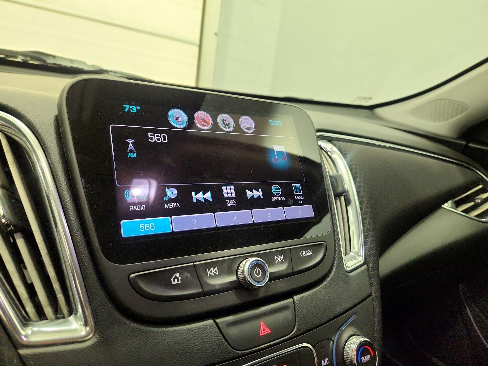 Thumbnail: 2017 Chevrolet Malibu - 15