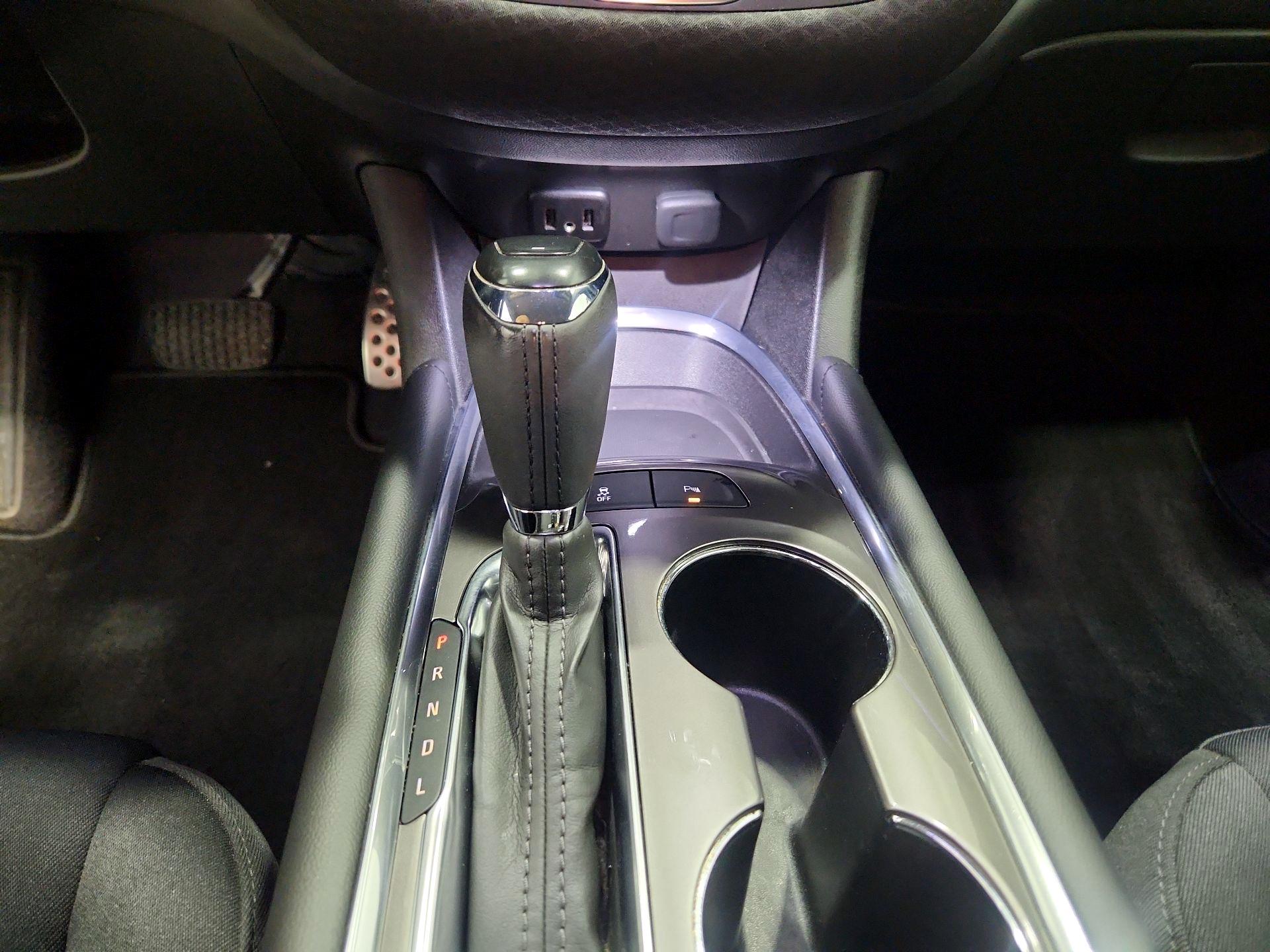 Thumbnail: 2017 Chevrolet Malibu - 17