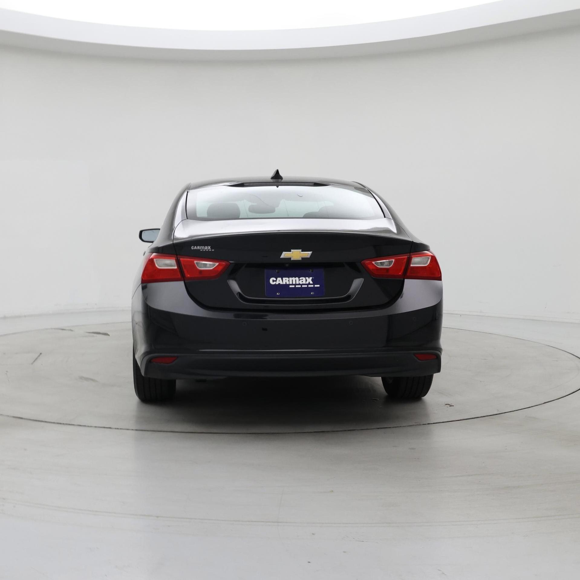 Thumbnail: 2017 Chevrolet Malibu - 6