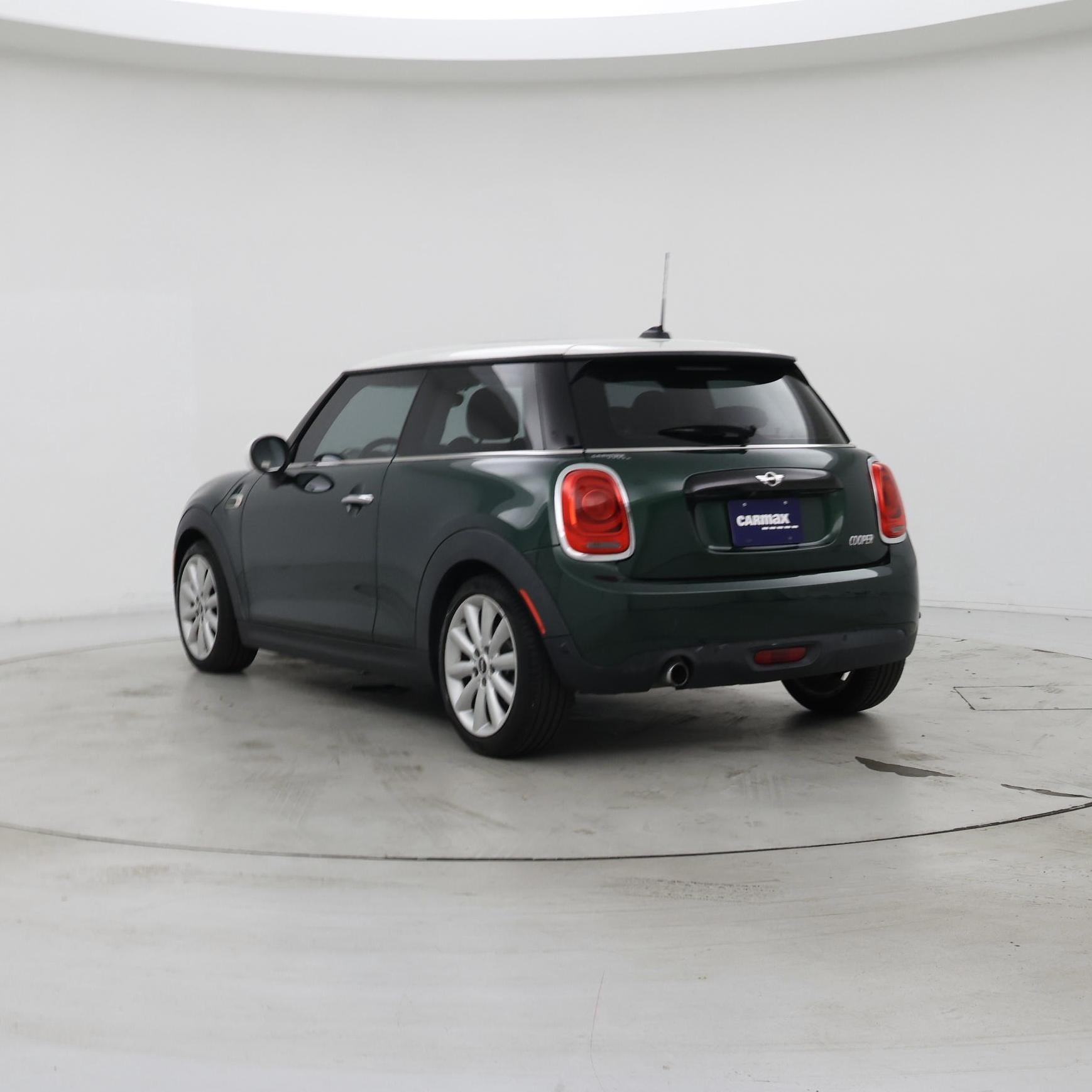 Thumbnail: 2016 MINI Cooper Hardtop - 2