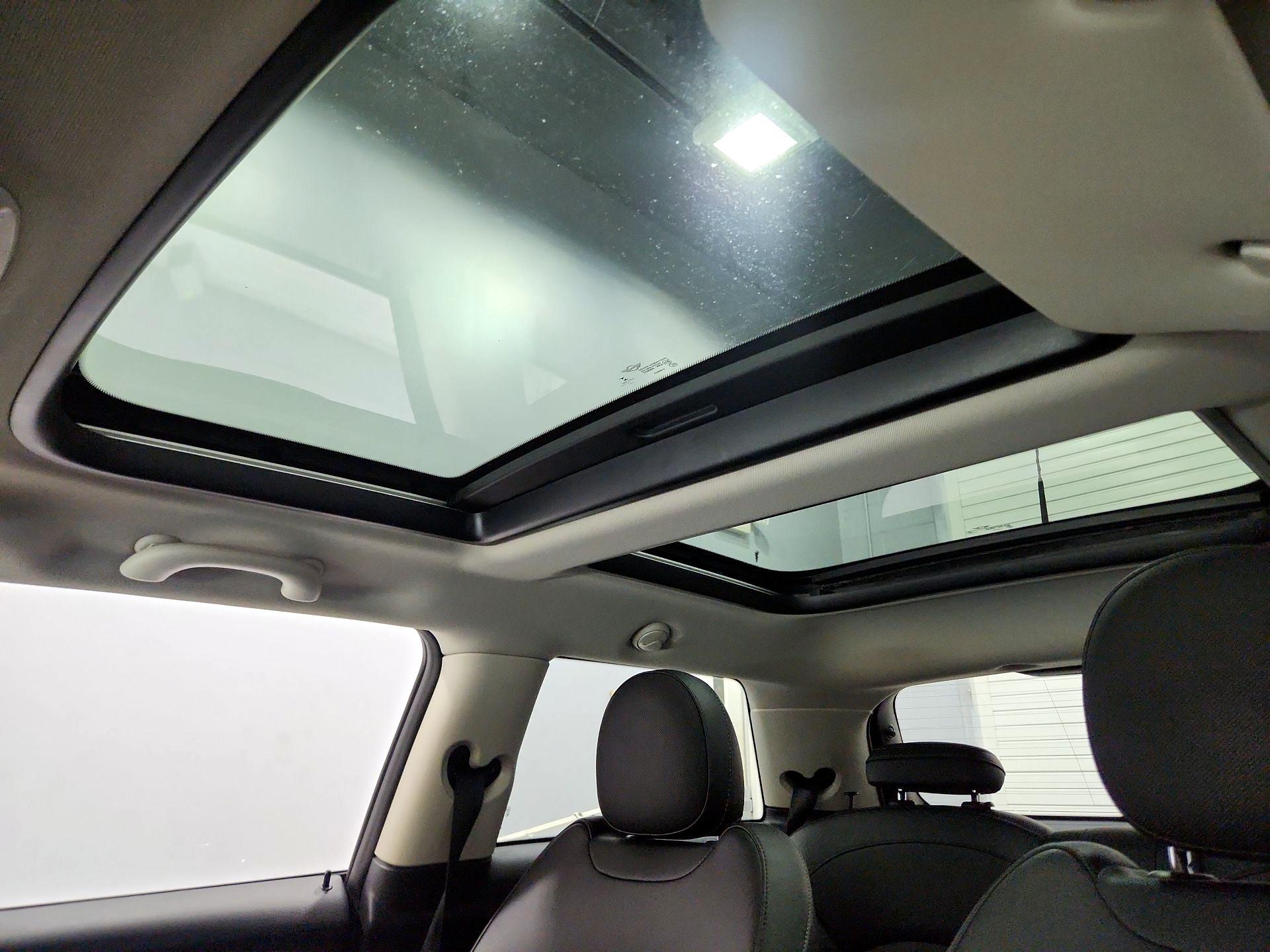 Thumbnail: 2016 MINI Cooper Hardtop - 19