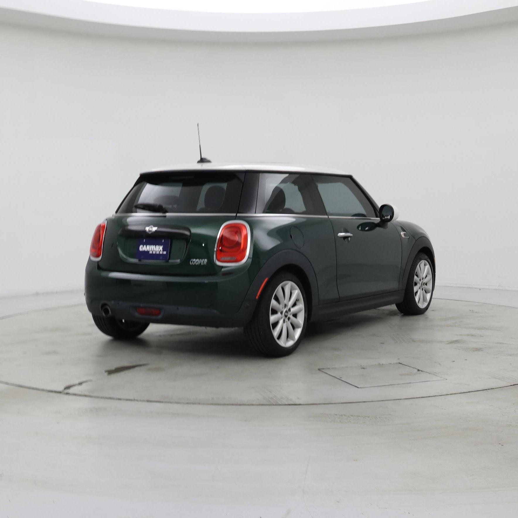 Thumbnail: 2016 MINI Cooper Hardtop - 8