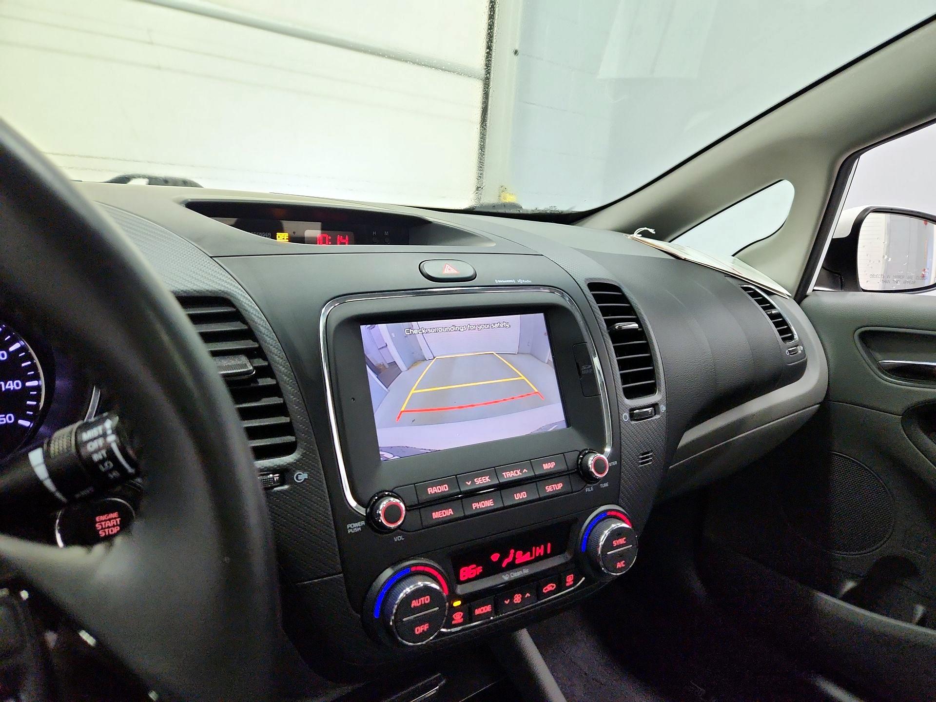 Thumbnail: 2017 Kia Forte - 15