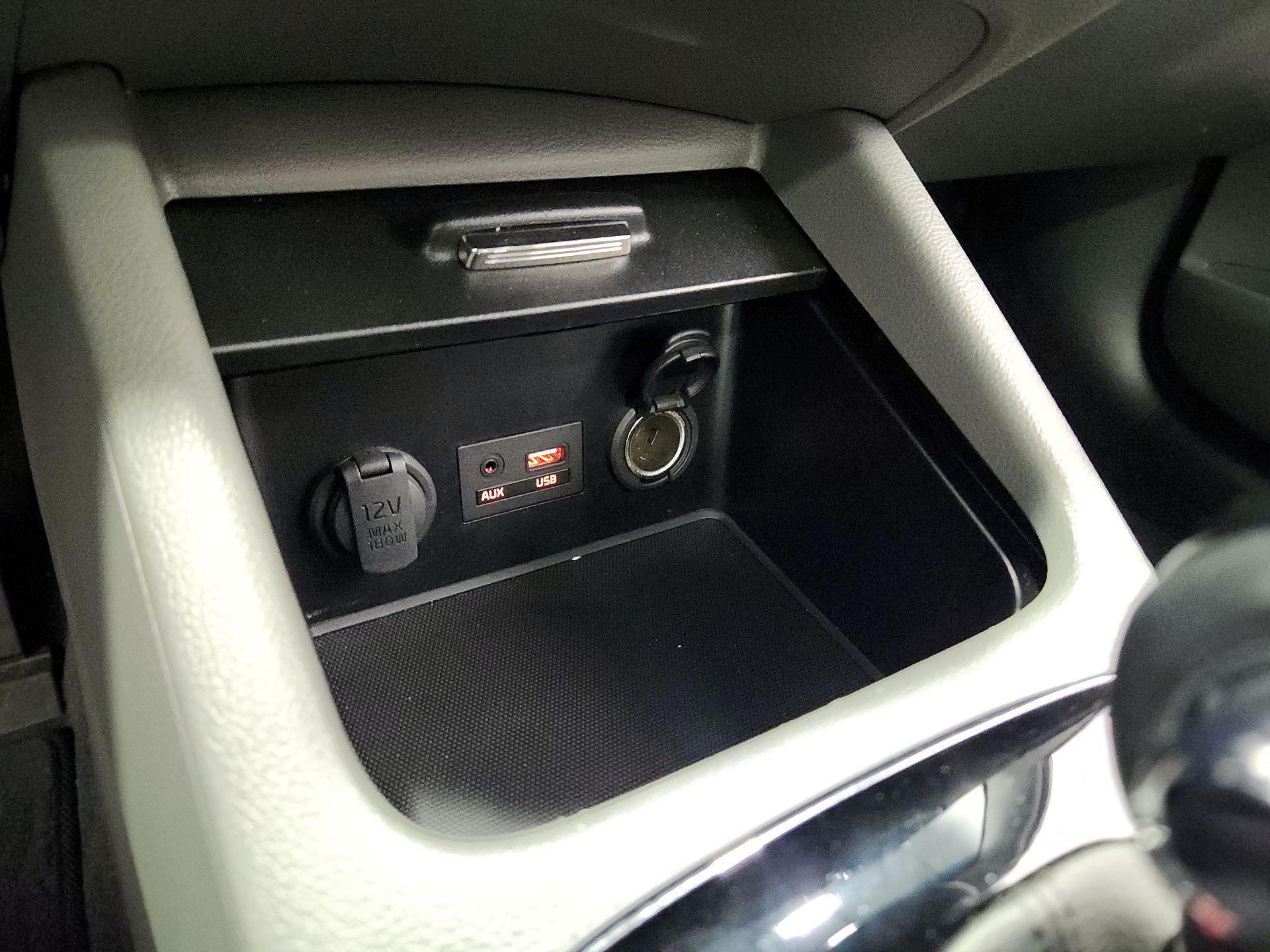 Thumbnail: 2017 Kia Forte - 19