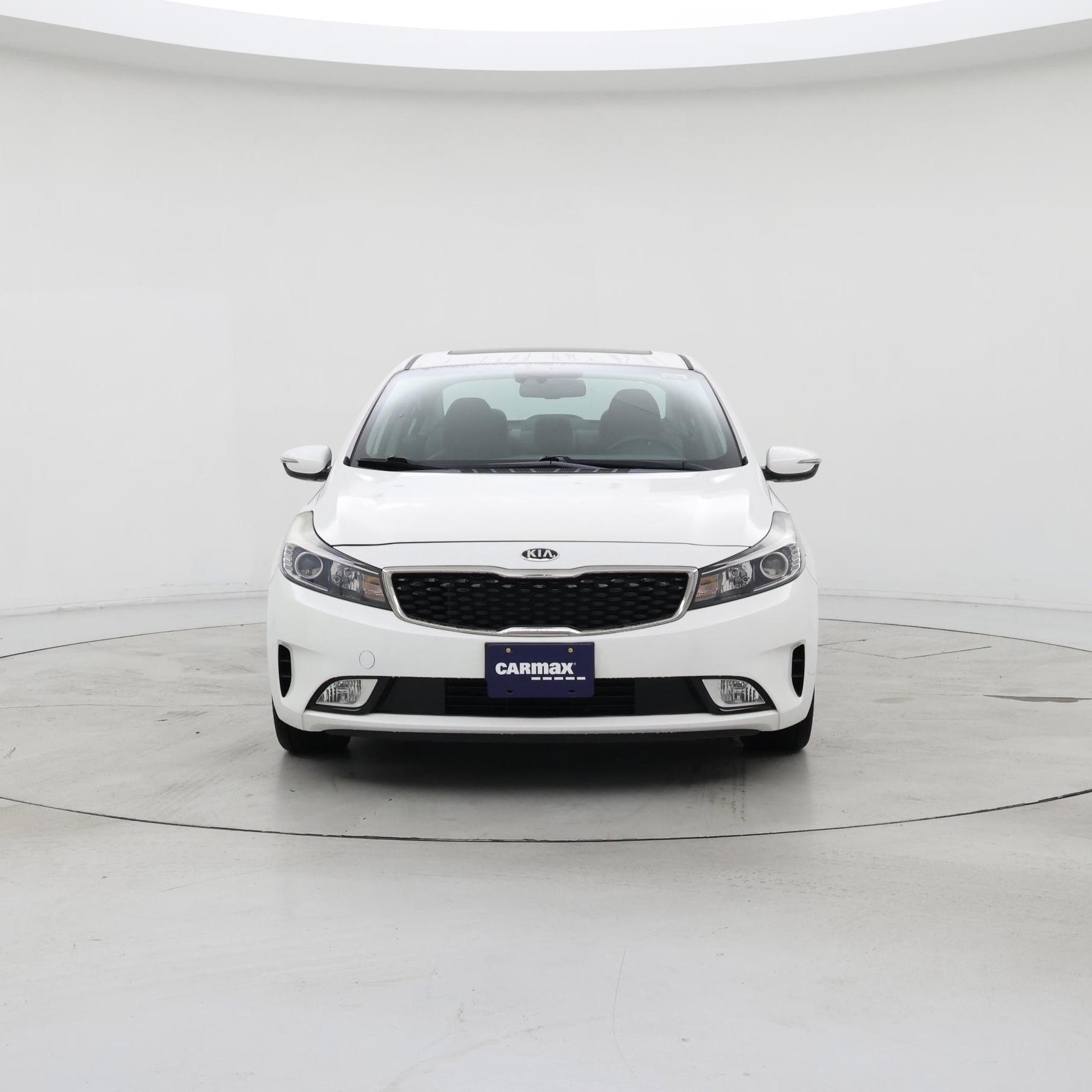 Thumbnail: 2017 Kia Forte - 5