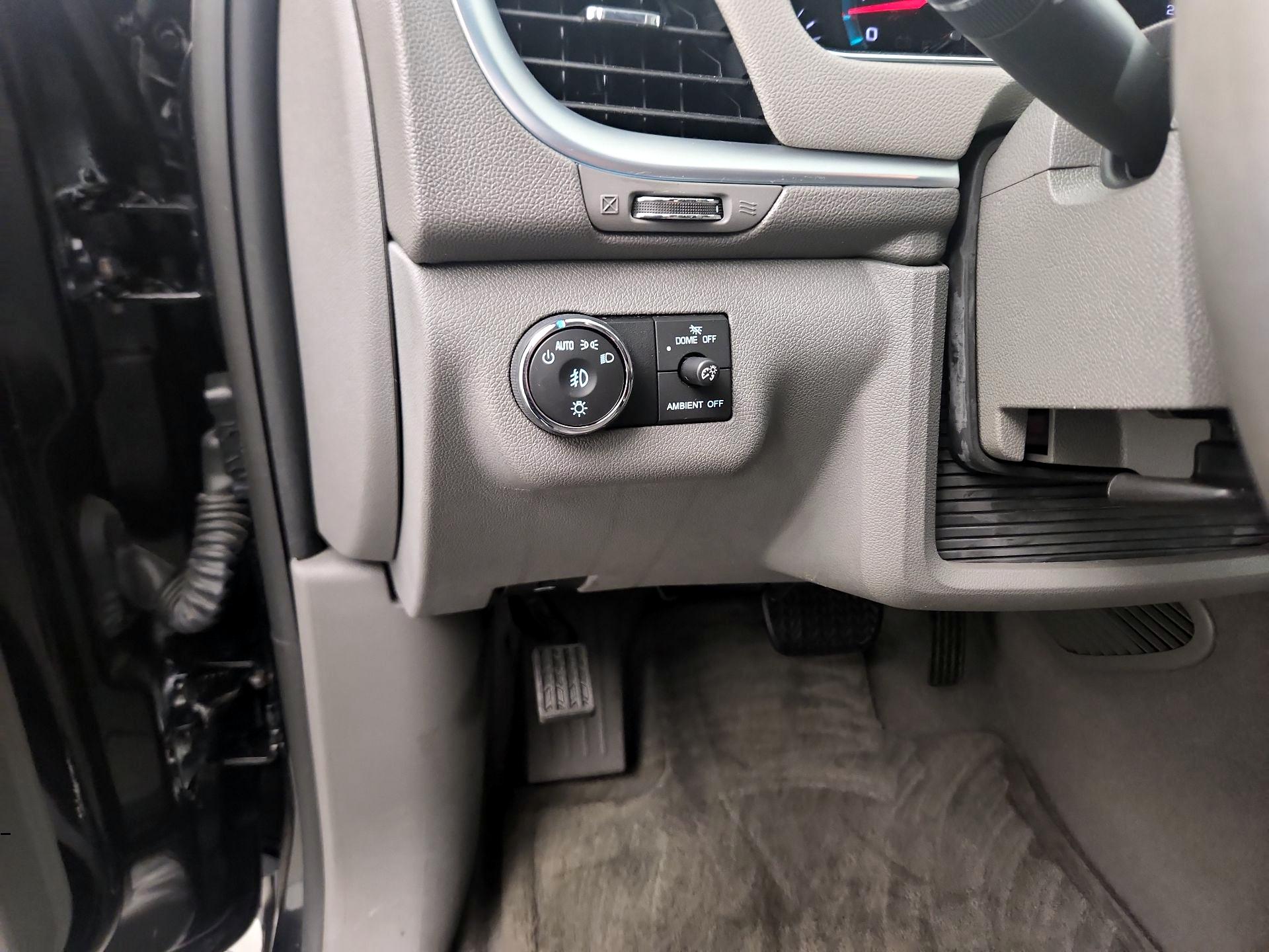 Thumbnail: 2017 Chevrolet Traverse - 11