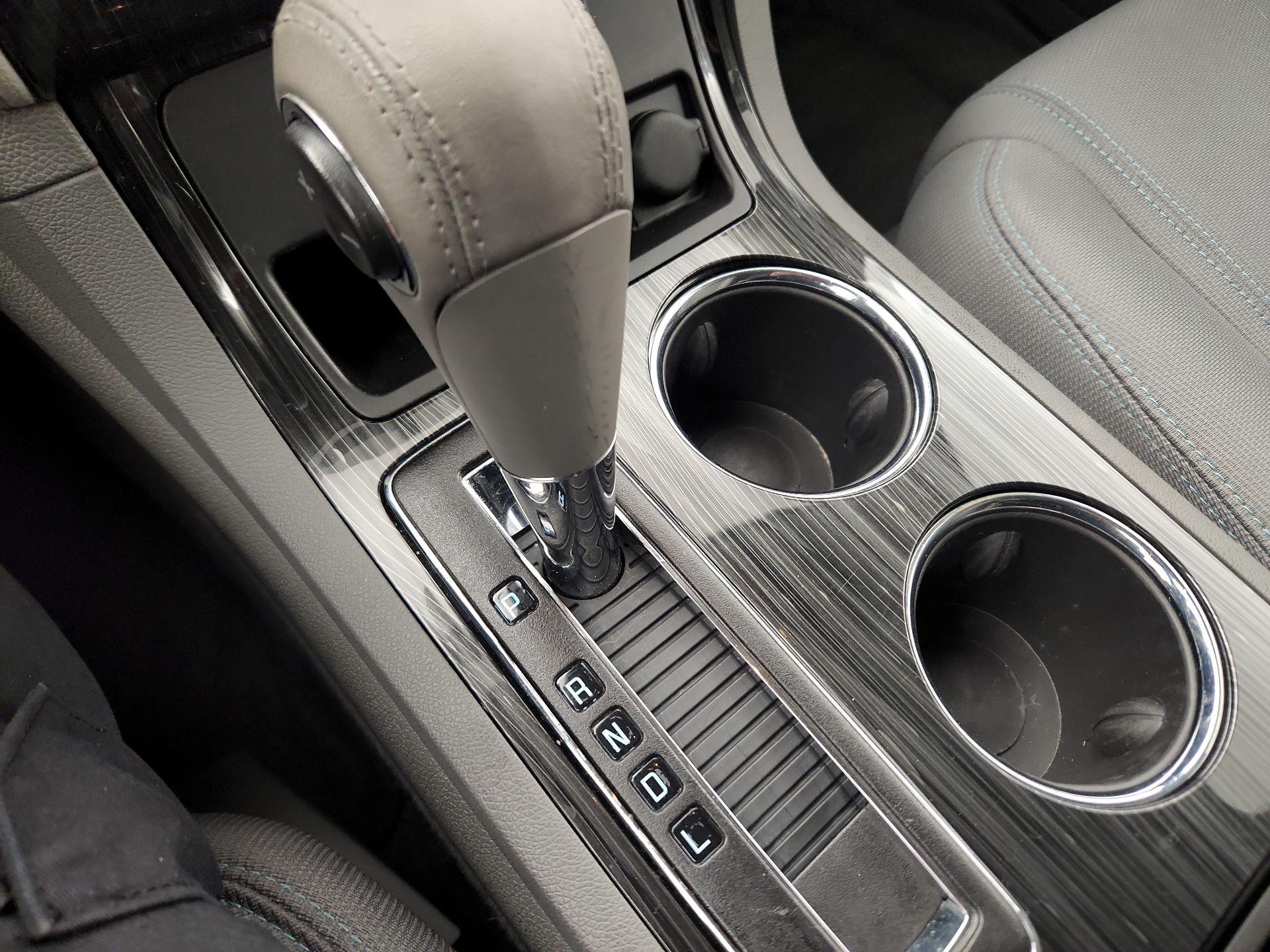 Thumbnail: 2017 Chevrolet Traverse - 15