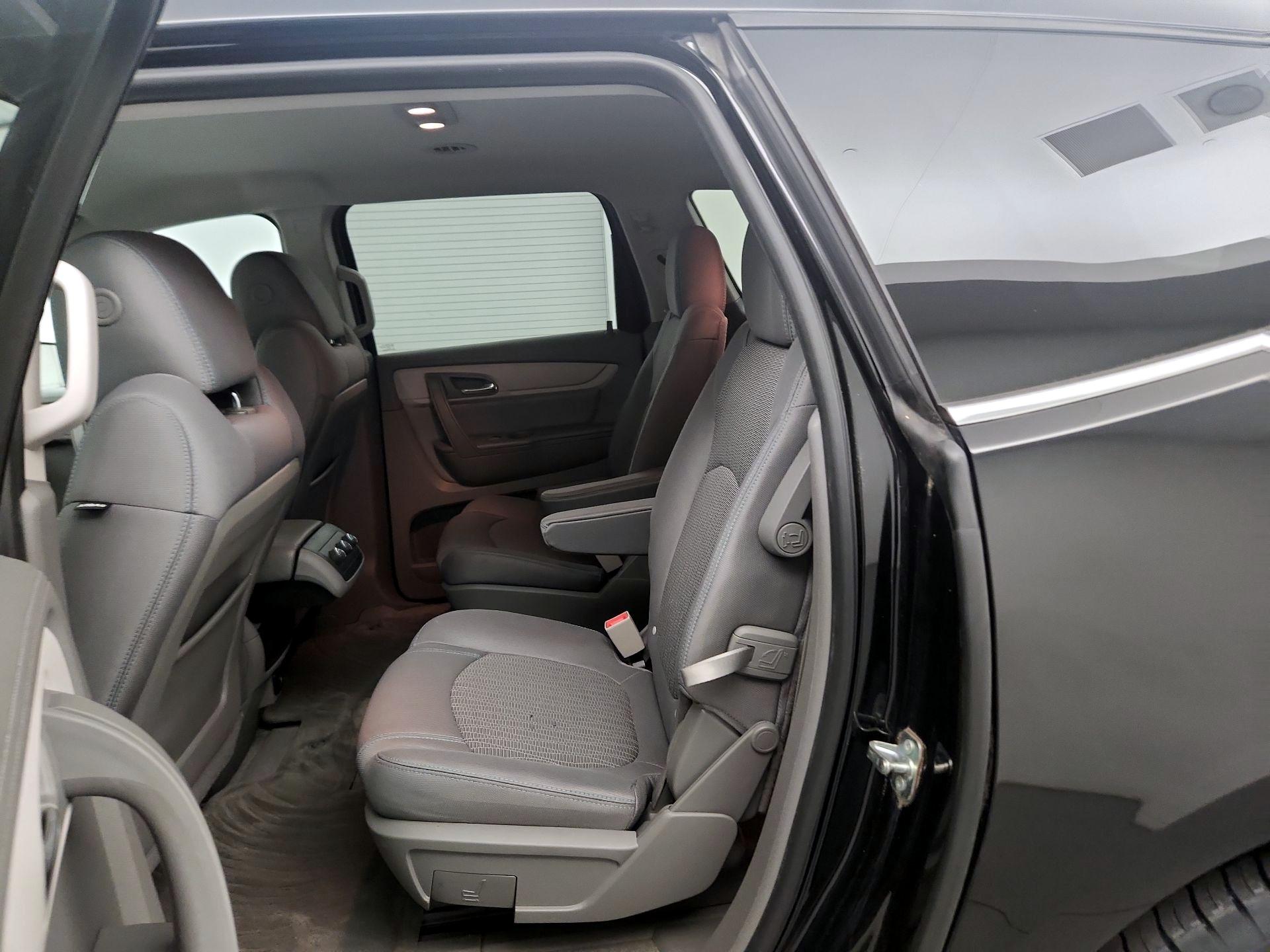 Thumbnail: 2017 Chevrolet Traverse - 17