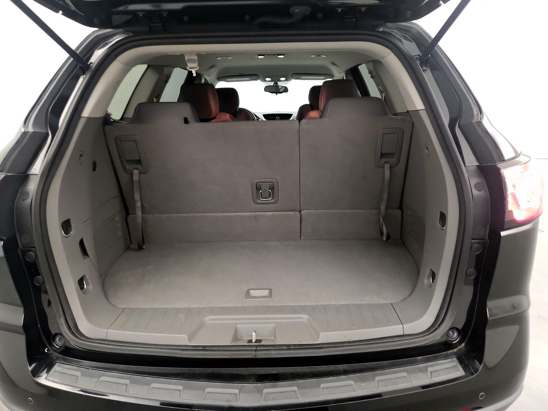 Thumbnail: 2017 Chevrolet Traverse - 19