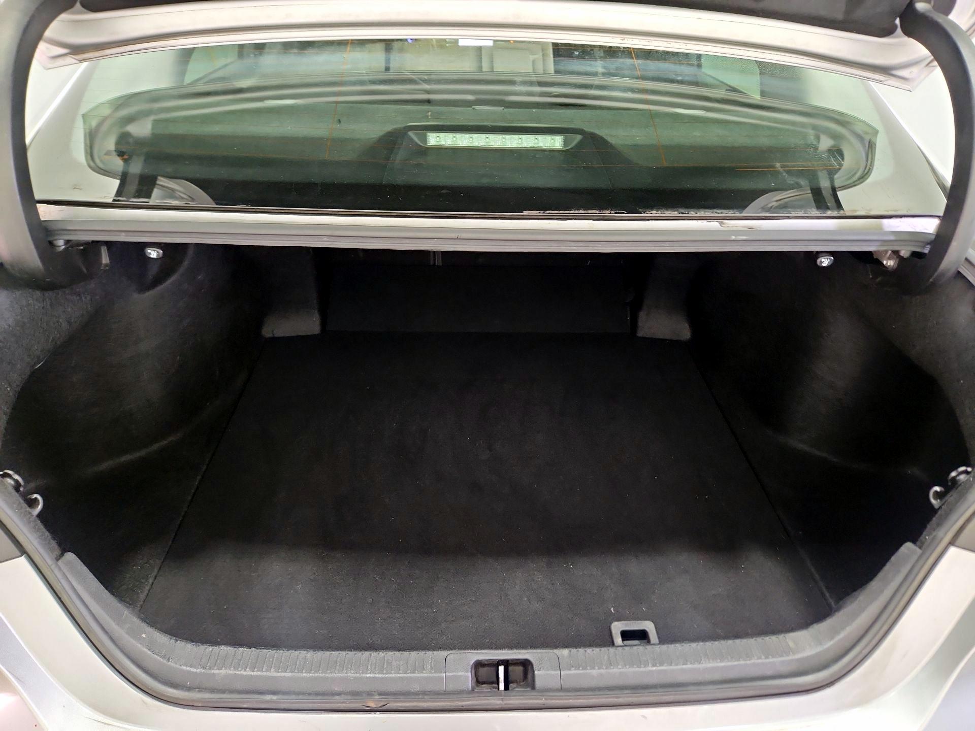 Thumbnail: 2019 Toyota Camry - 20