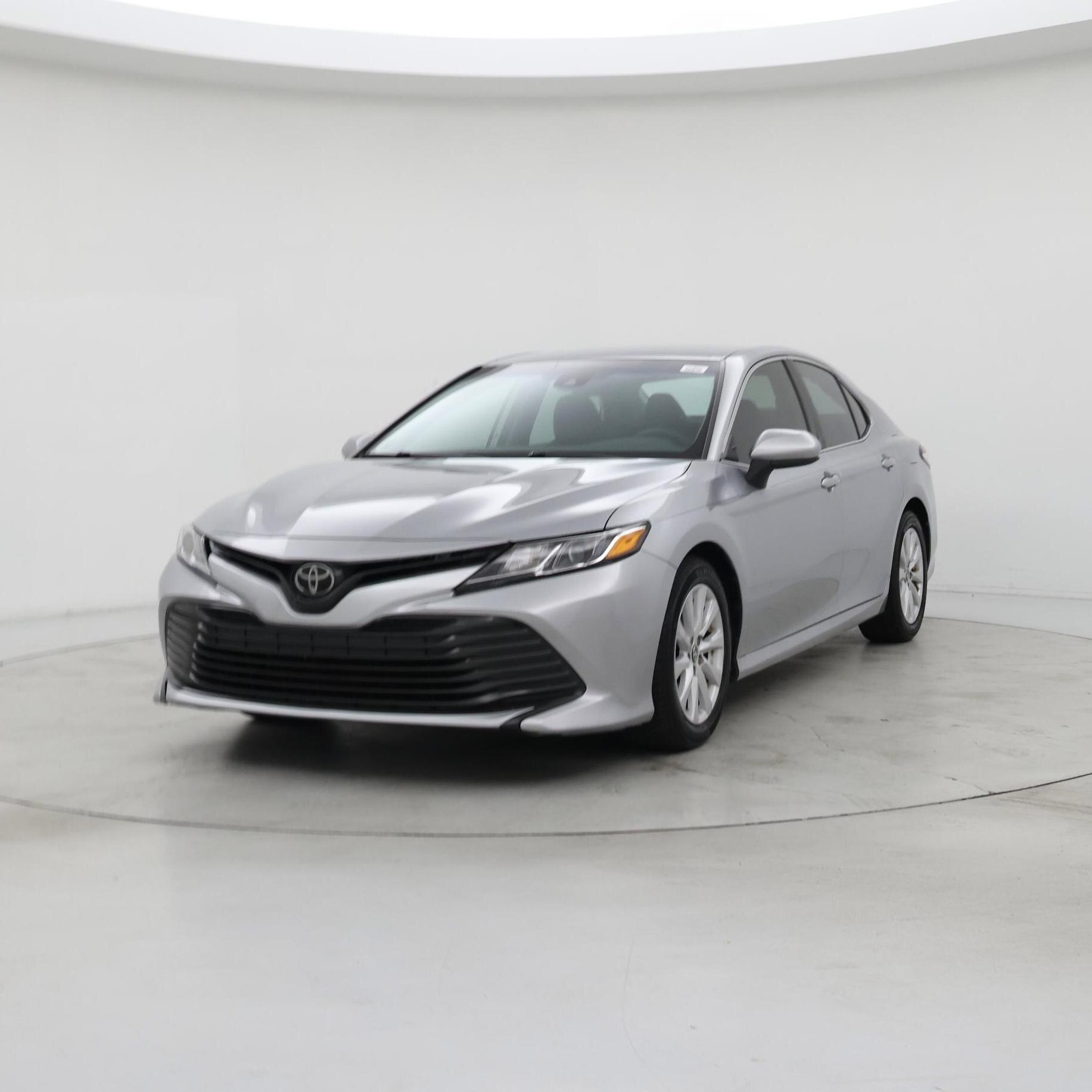 Thumbnail: 2019 Toyota Camry - 4