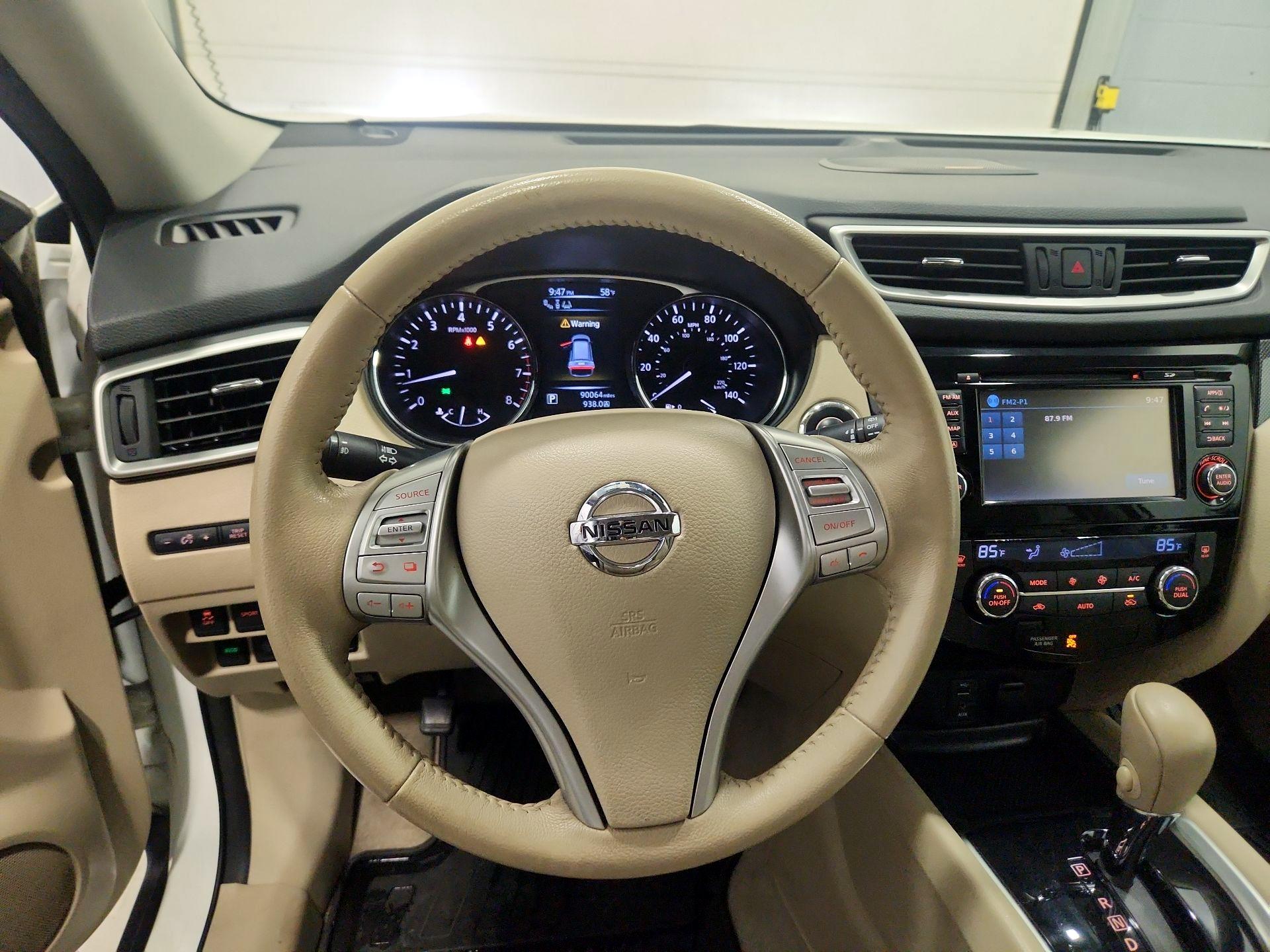 Thumbnail: 2015 Nissan Rogue - 10