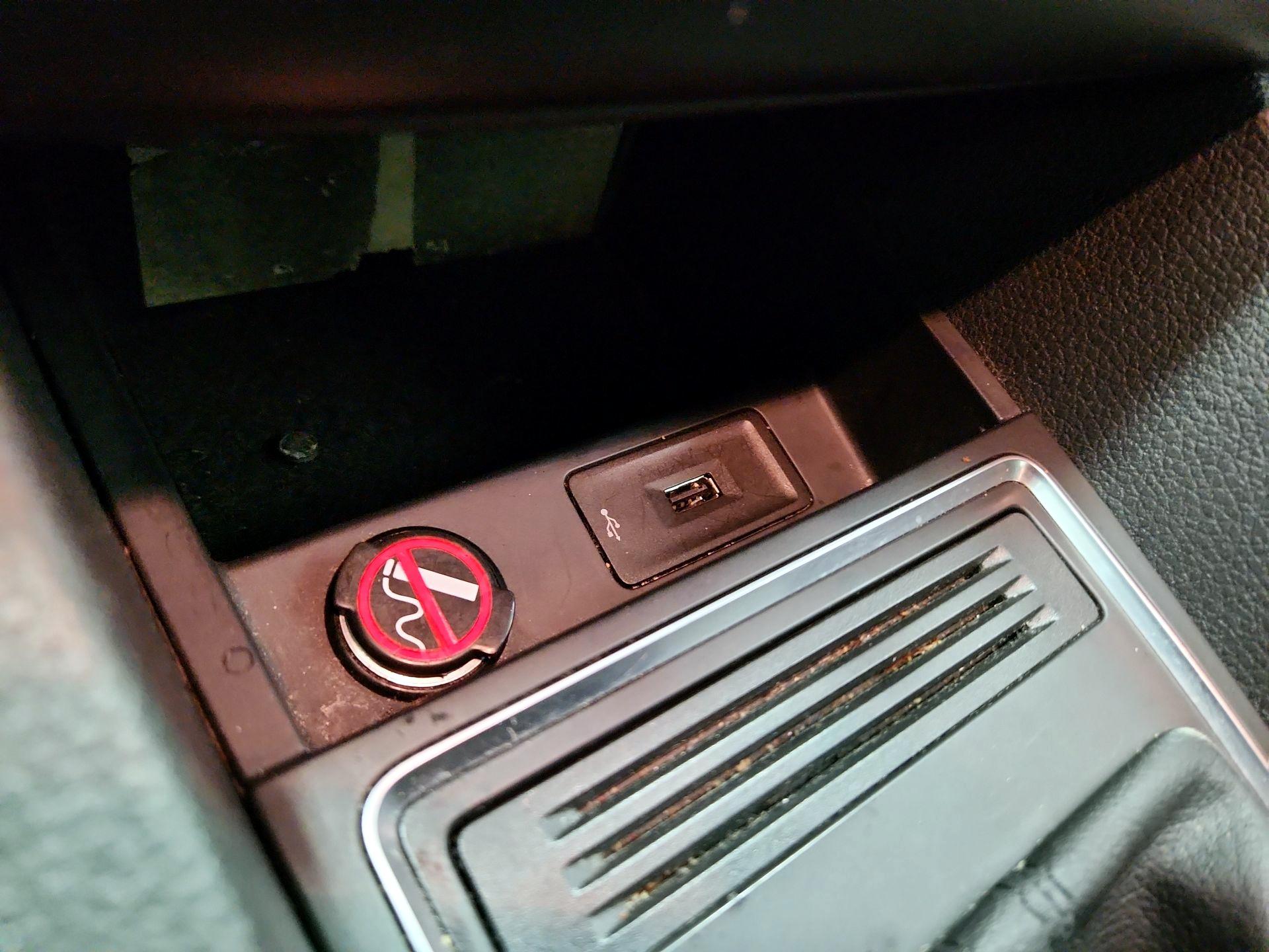 Thumbnail: 2017 Volkswagen Jetta - 18