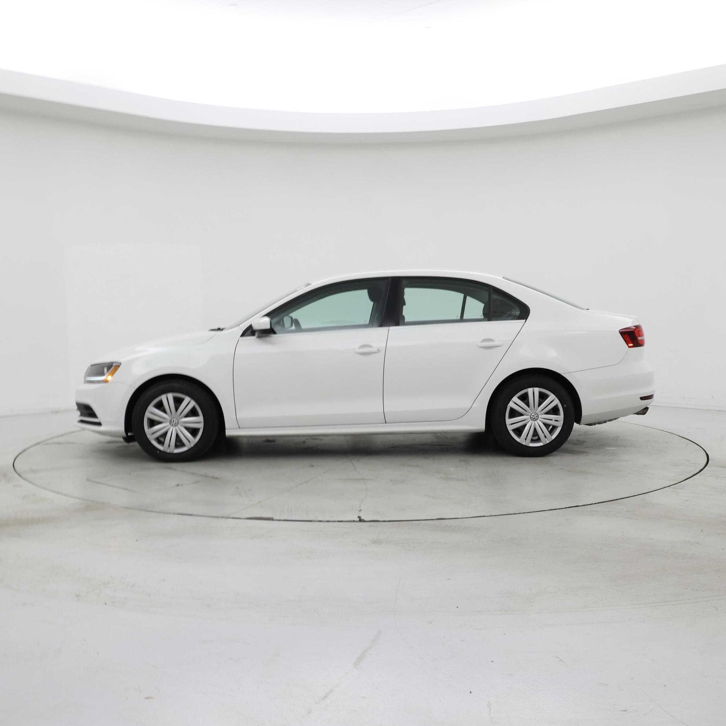 Thumbnail: 2017 Volkswagen Jetta - 3