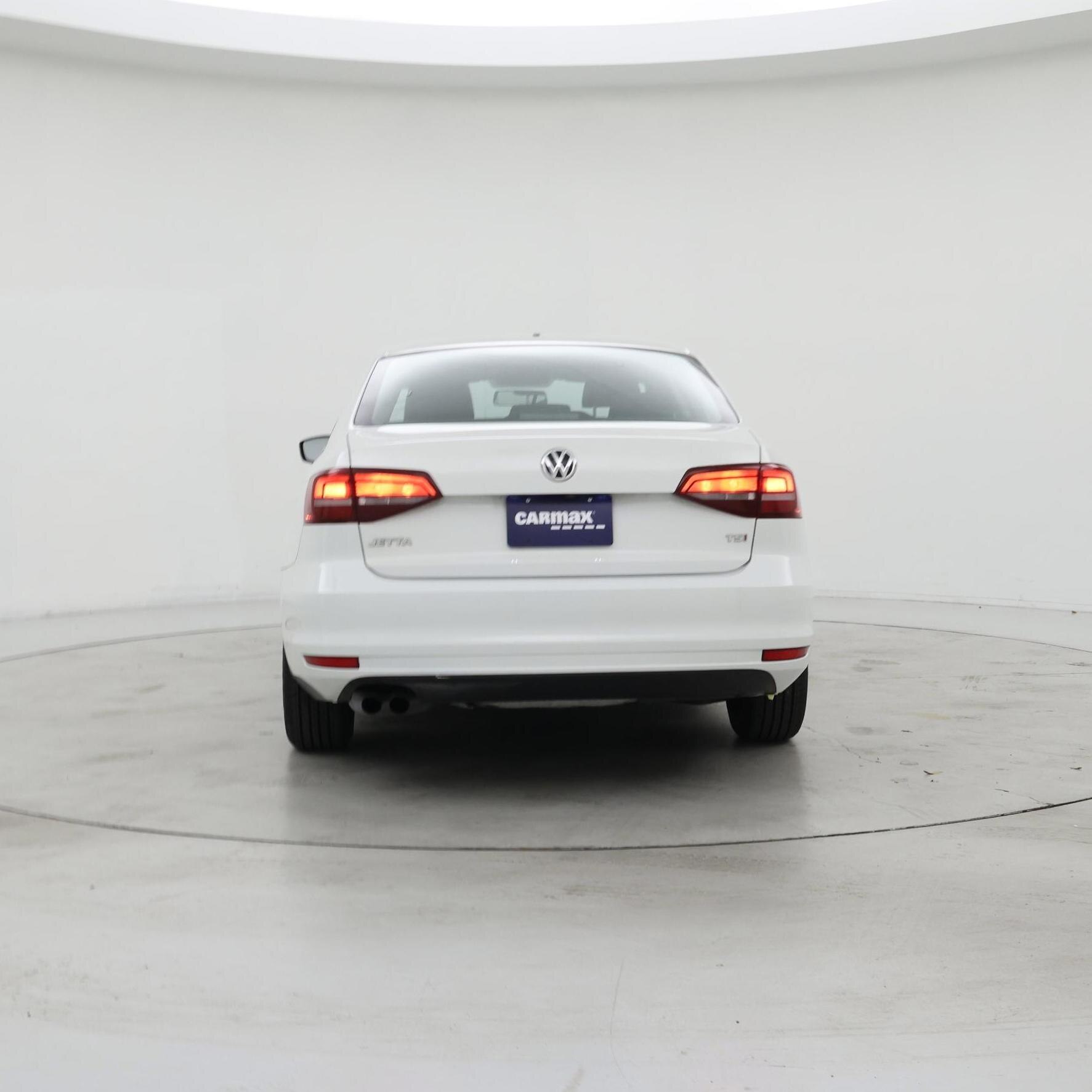 Thumbnail: 2017 Volkswagen Jetta - 6